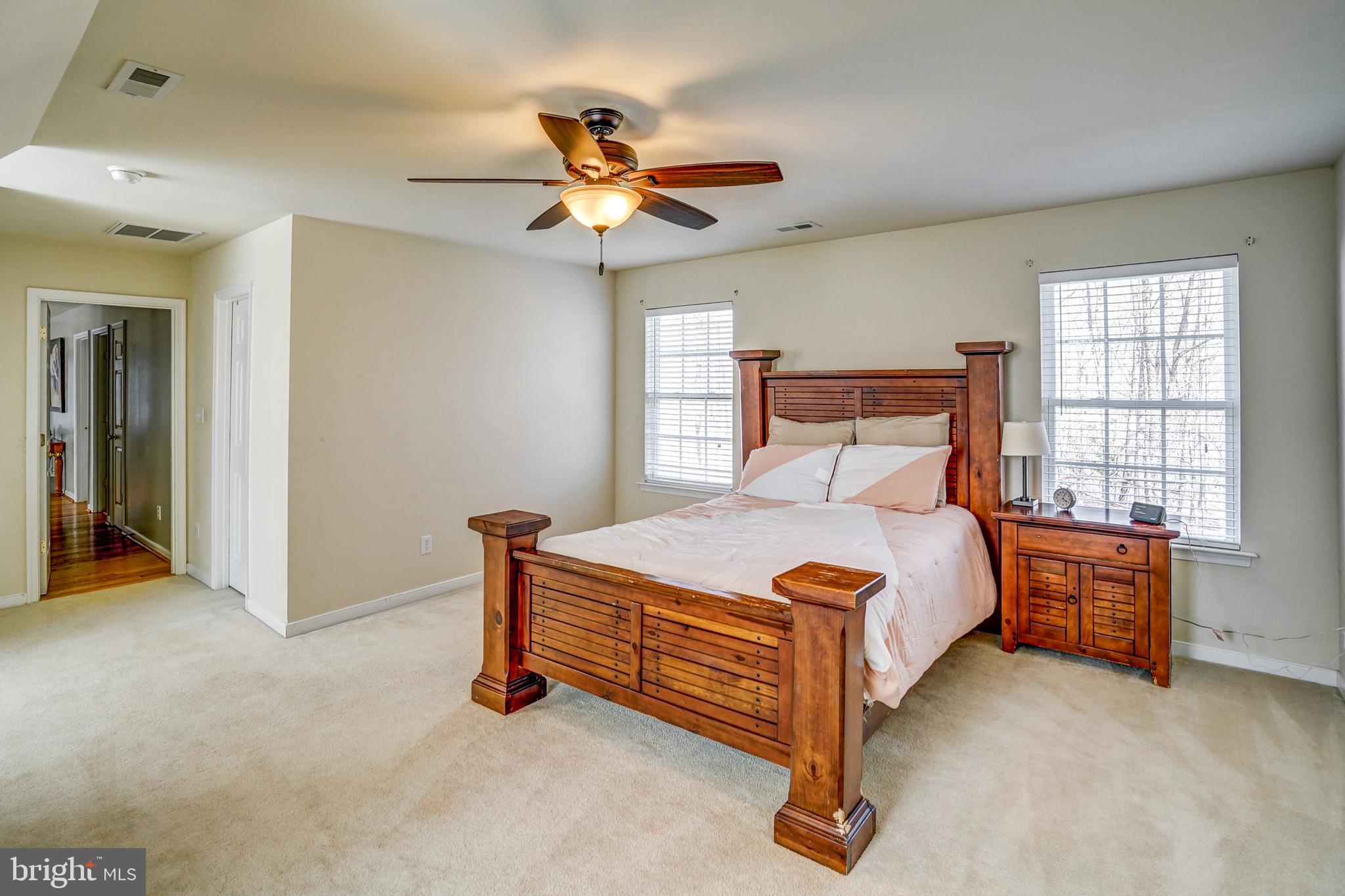 LAKE SIDE - Residential