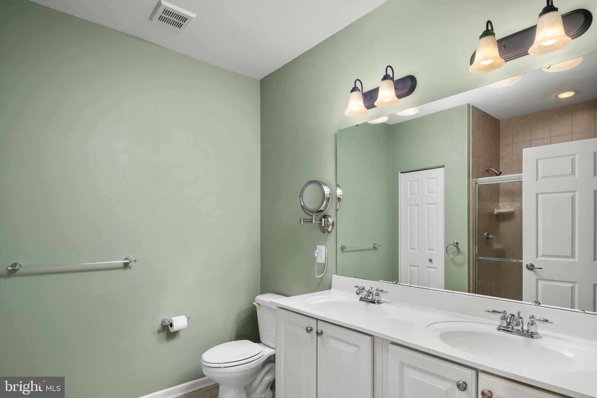 EDEN BROOK - Residential