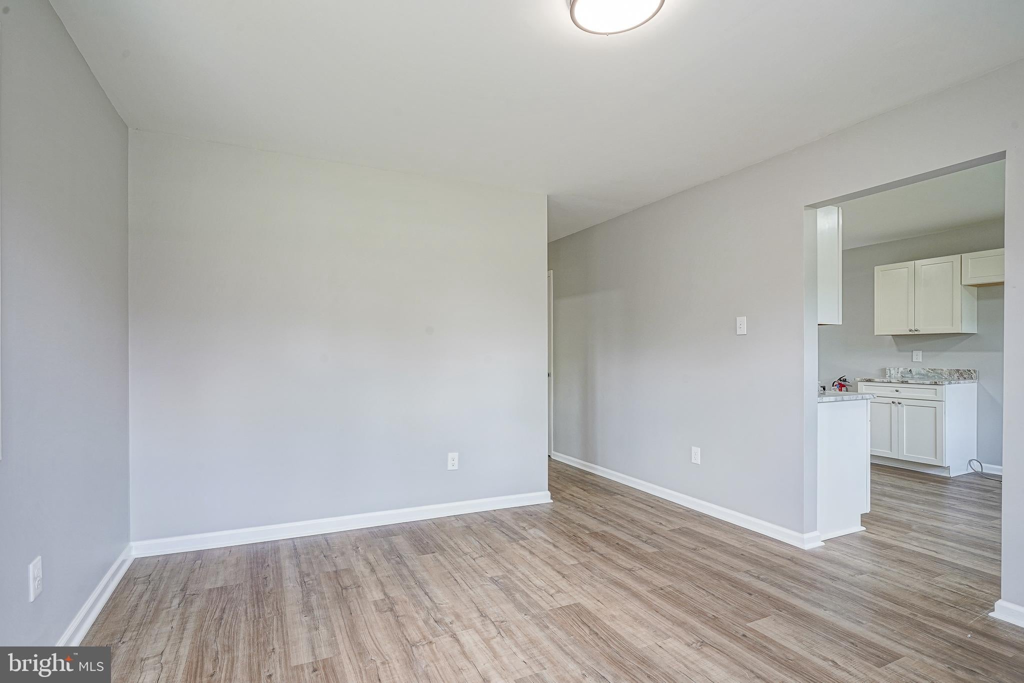 24 WOODLAND AVENUE