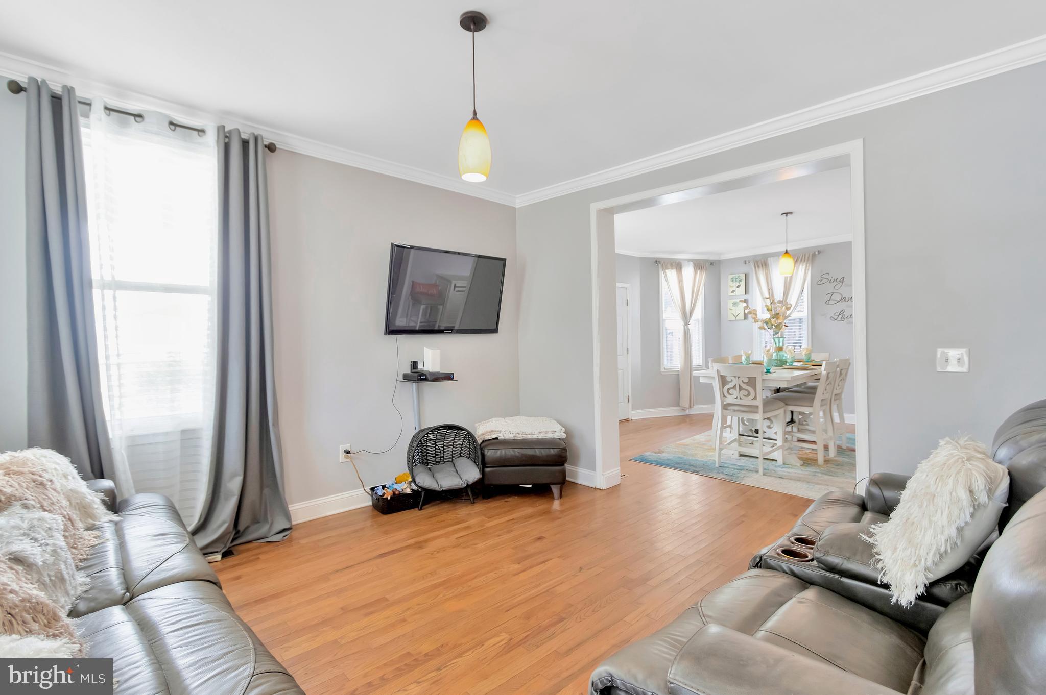 RADNOR WINSTON - Residential