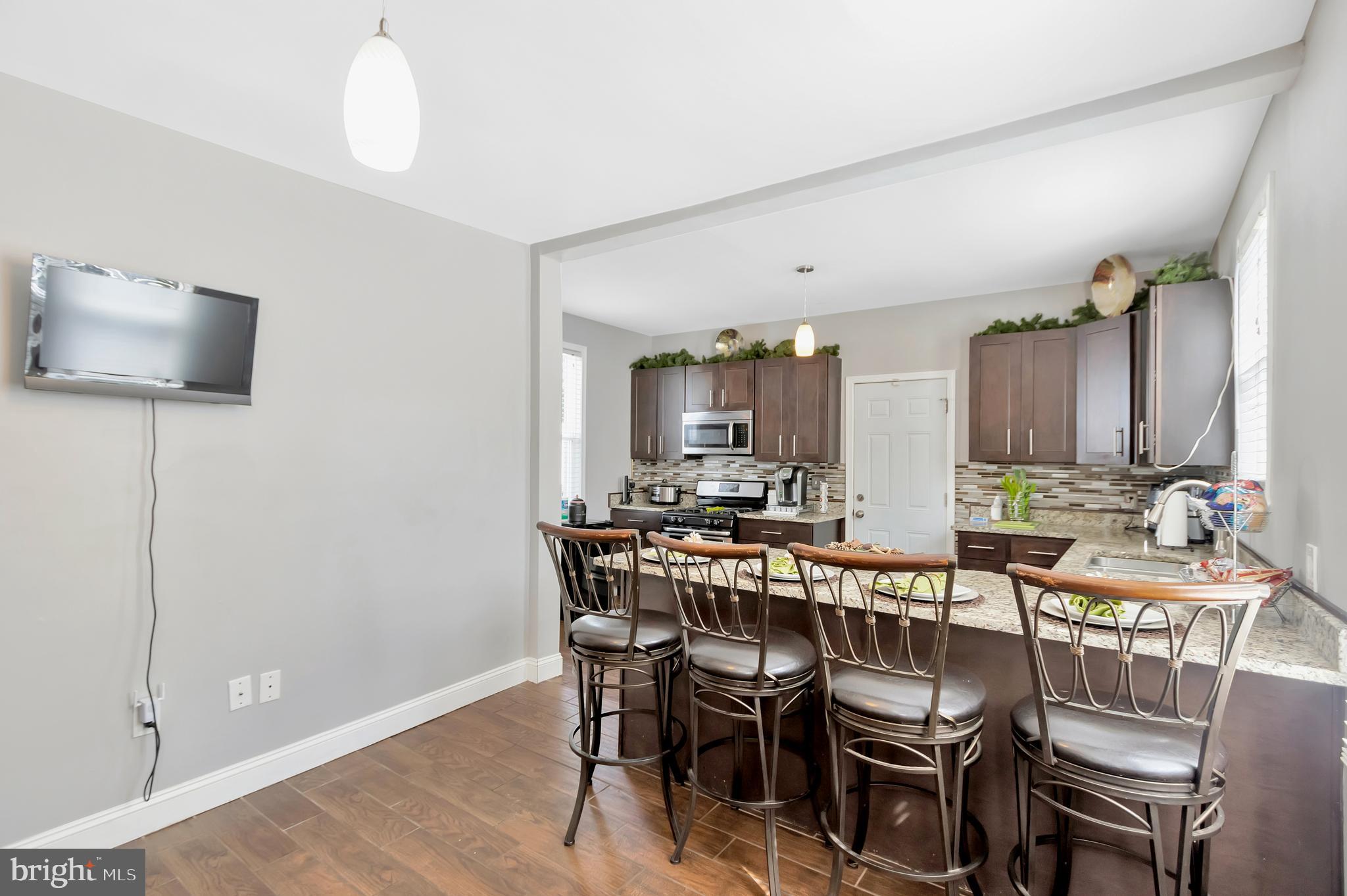 RADNOR WINSTON - Residential