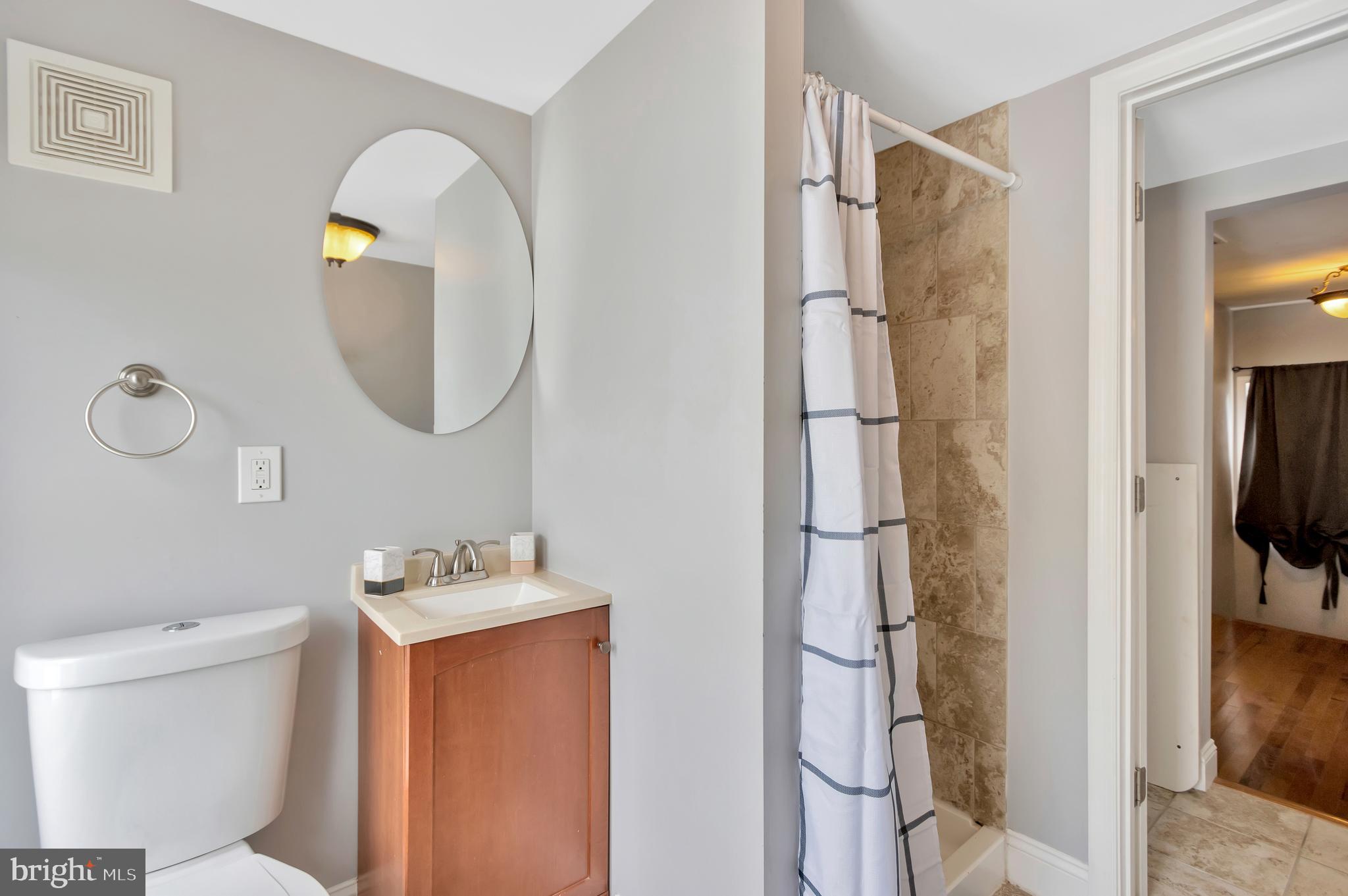 RADNOR WINSTON - Residential