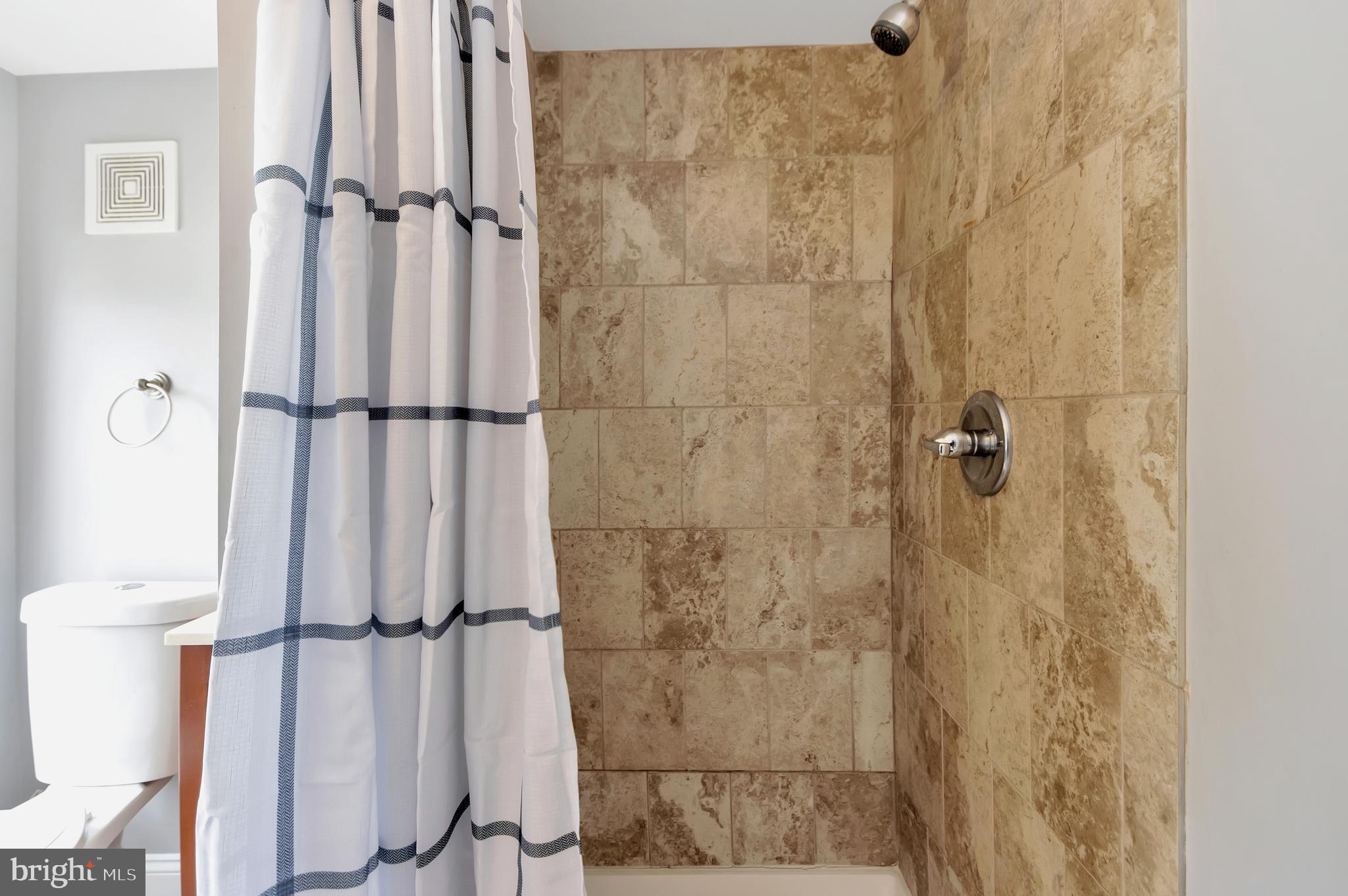 RADNOR WINSTON - Residential