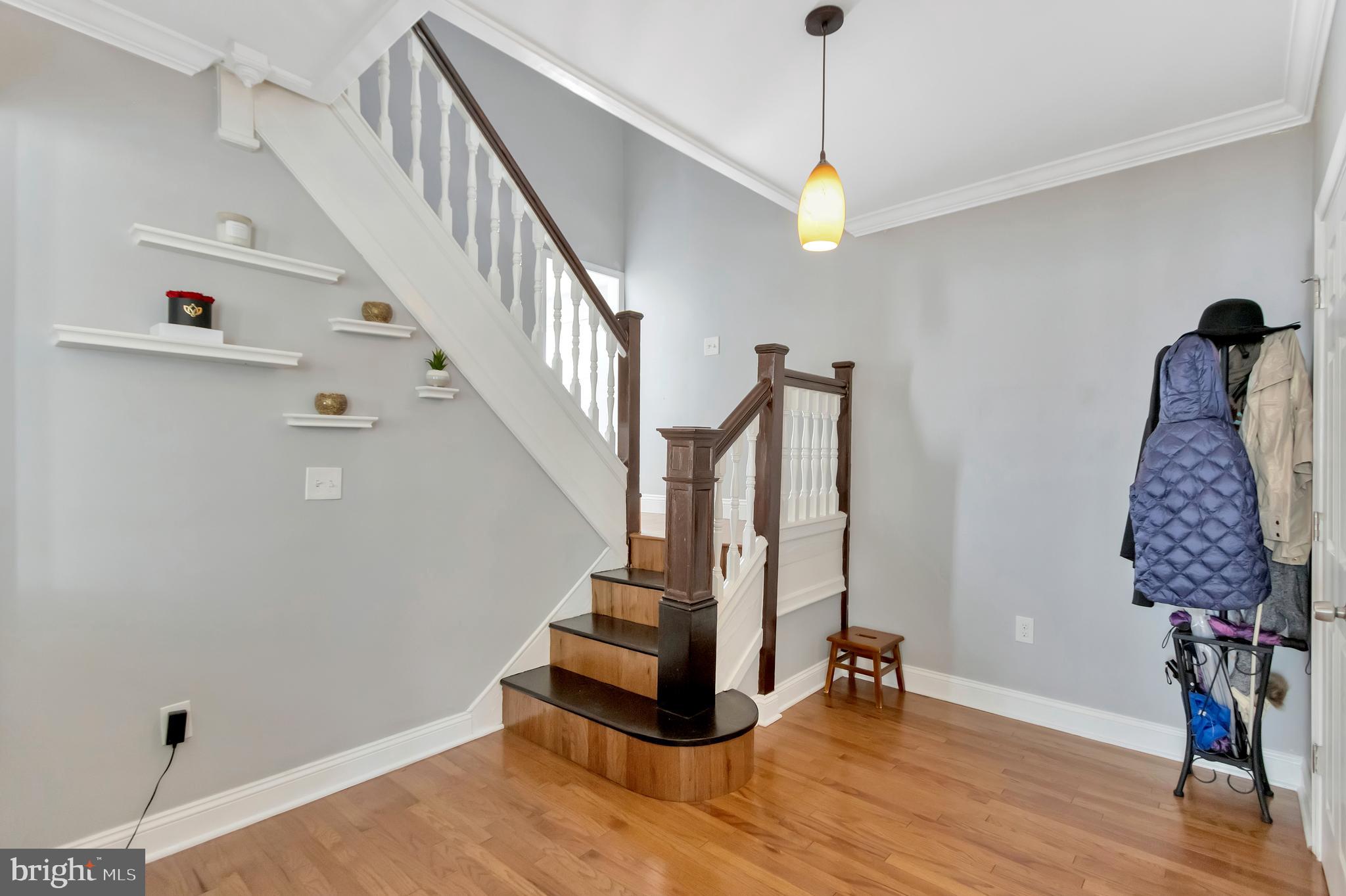 RADNOR WINSTON - Residential