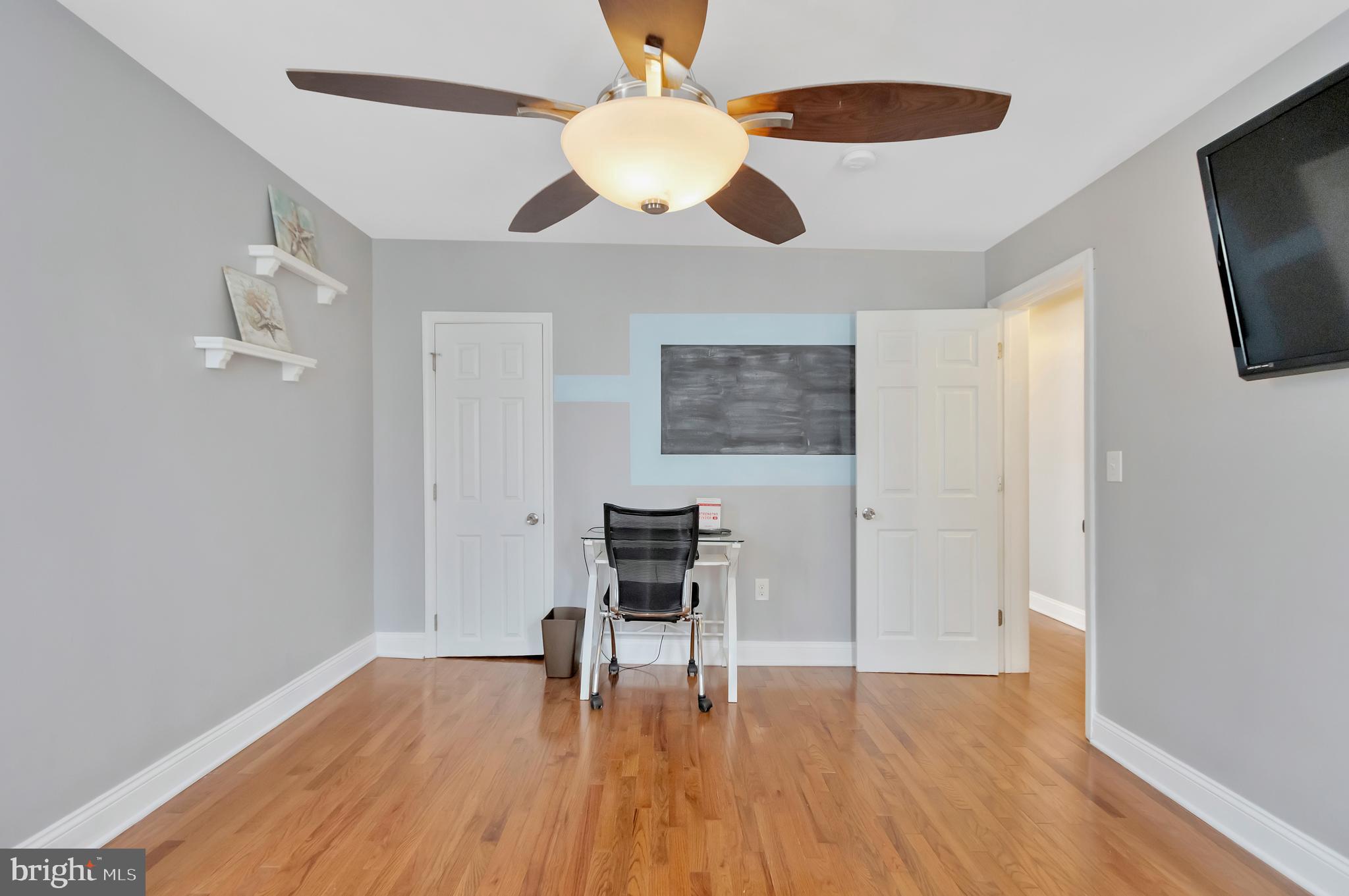 RADNOR WINSTON - Residential