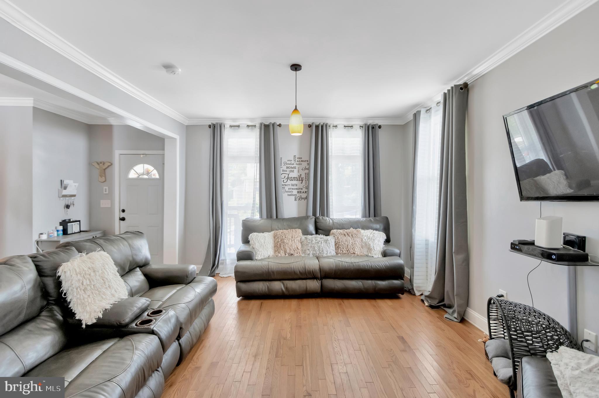 RADNOR WINSTON - Residential