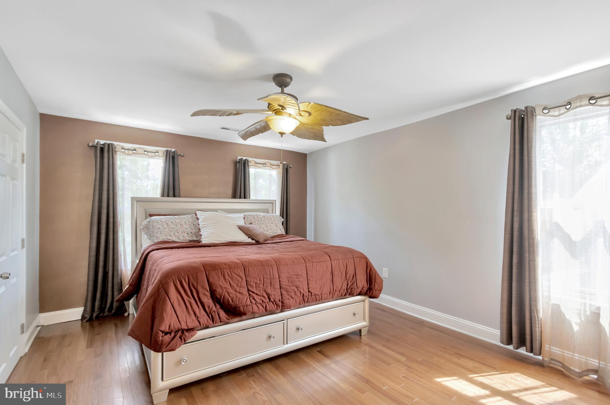 RADNOR WINSTON - Residential