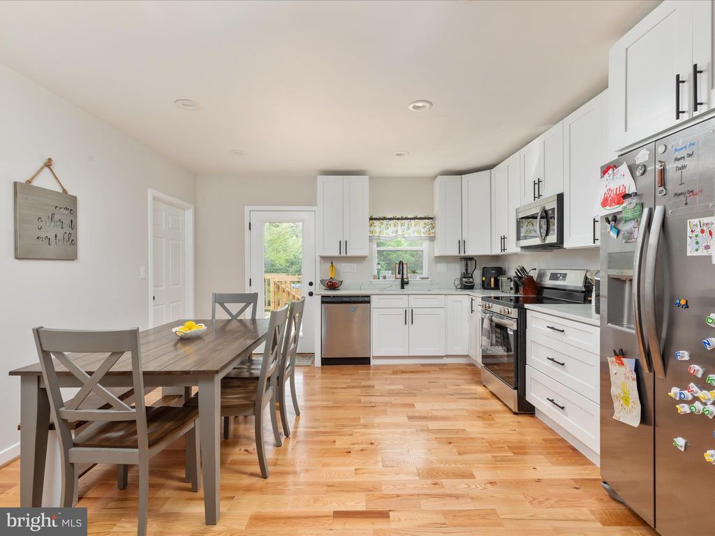 Photo of 790 Mcdonald Road, WINCHESTER, VA 22602 (MLS # VAFV2037150)