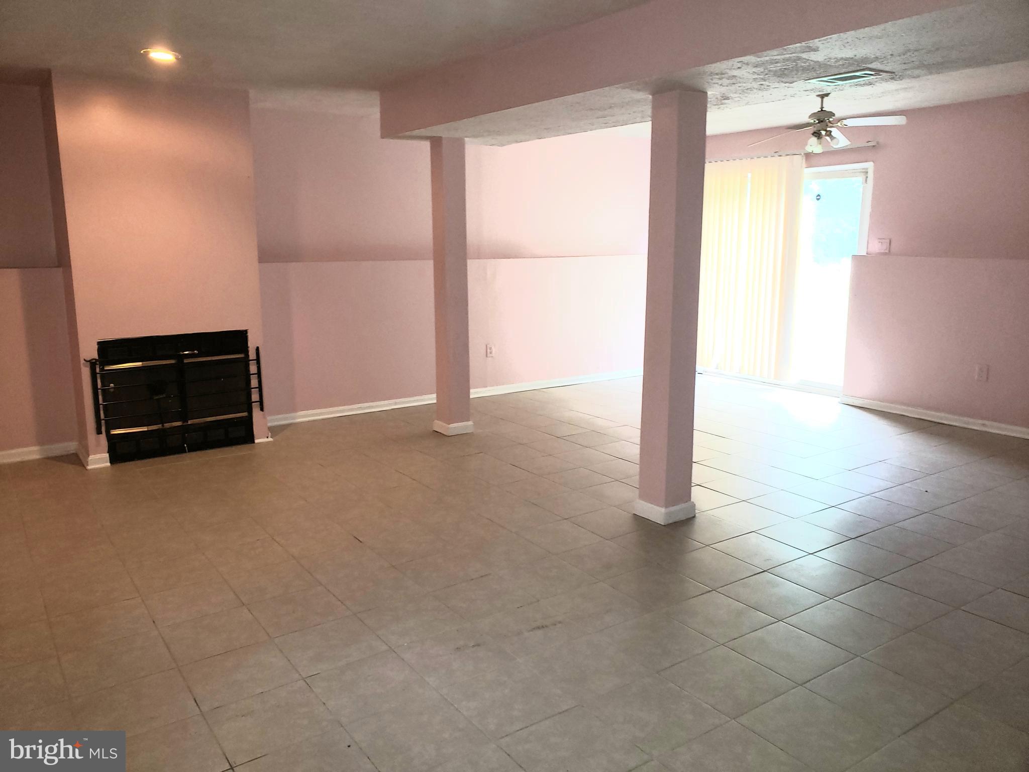 WHITFIELD WOODS - Residential