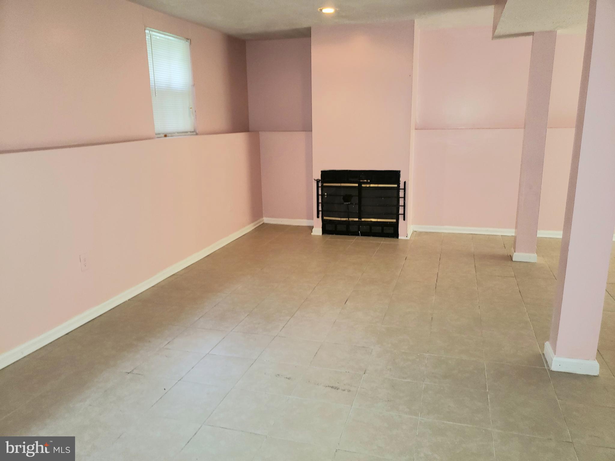 WHITFIELD WOODS - Residential