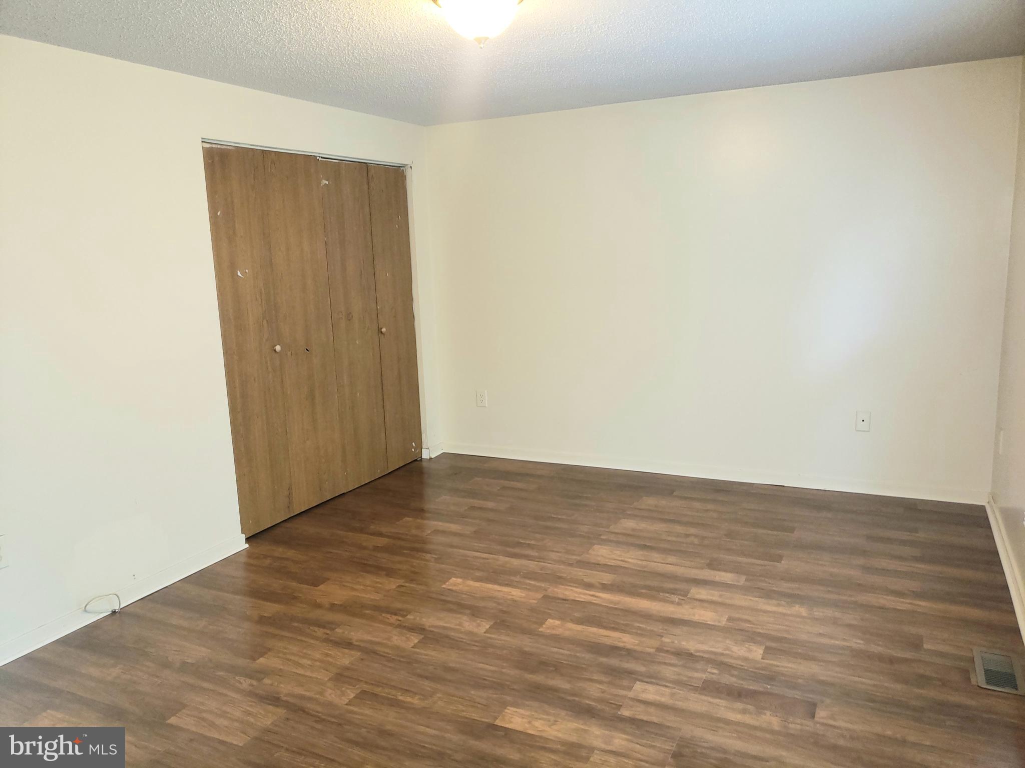 WHITFIELD WOODS - Residential