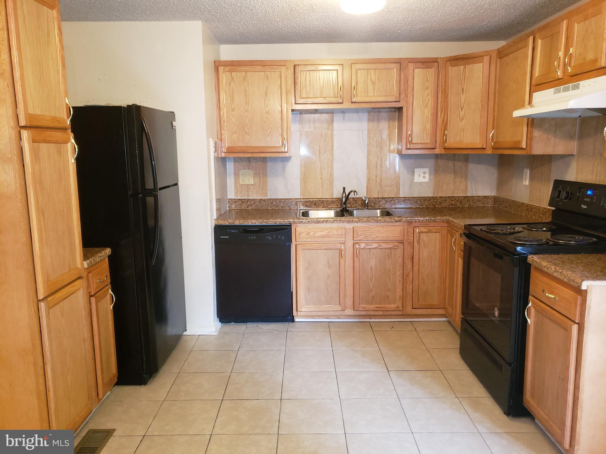 WHITFIELD WOODS - Residential