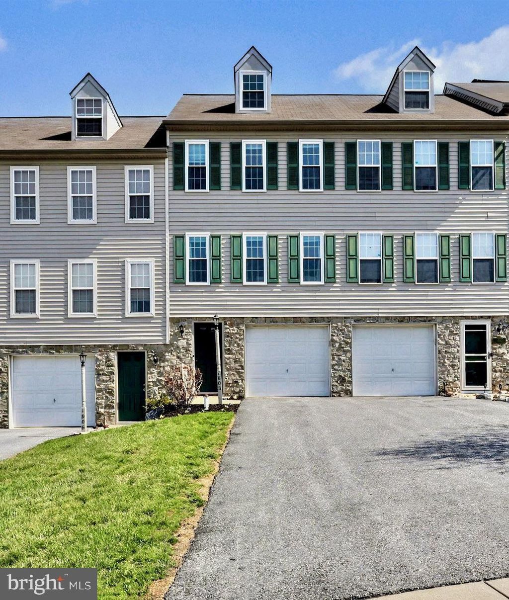 Photo of 1008 Hearthridge Lane, YORK, PA 17404 (MLS # PAYK2100252)