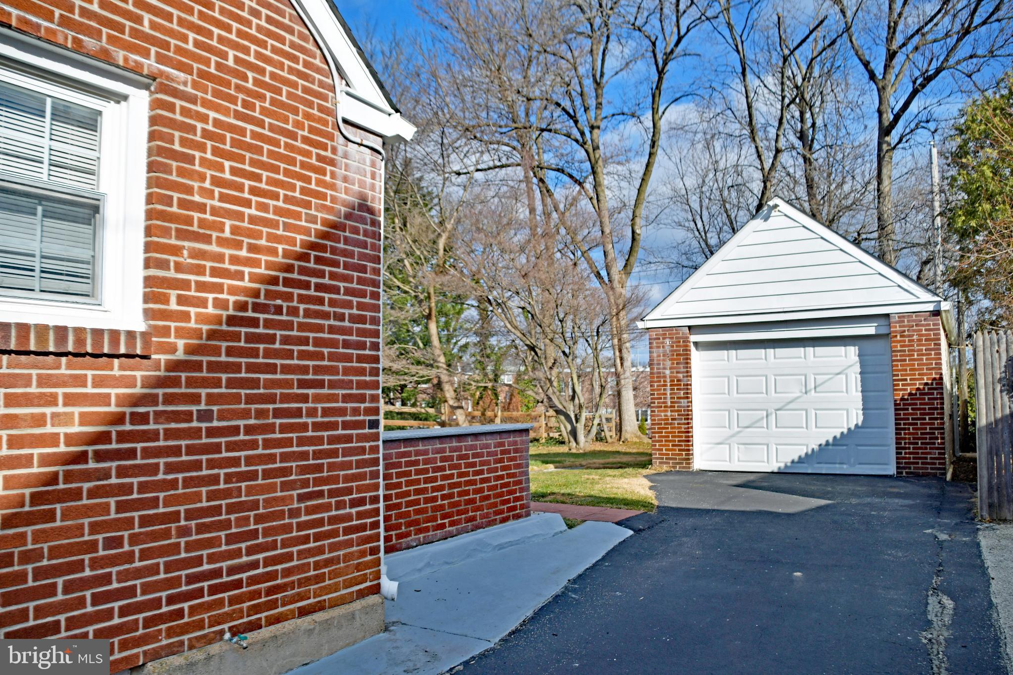 409 PERRY STREET STREET