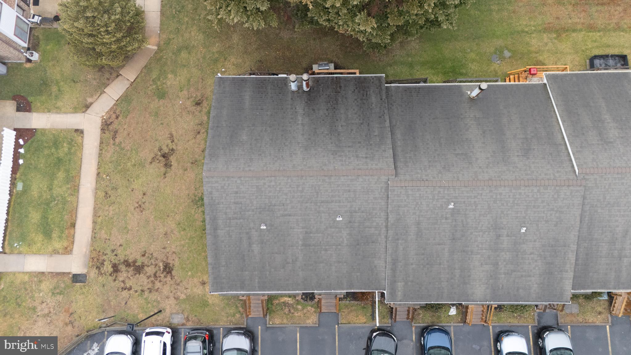 STONES THROW - Residential