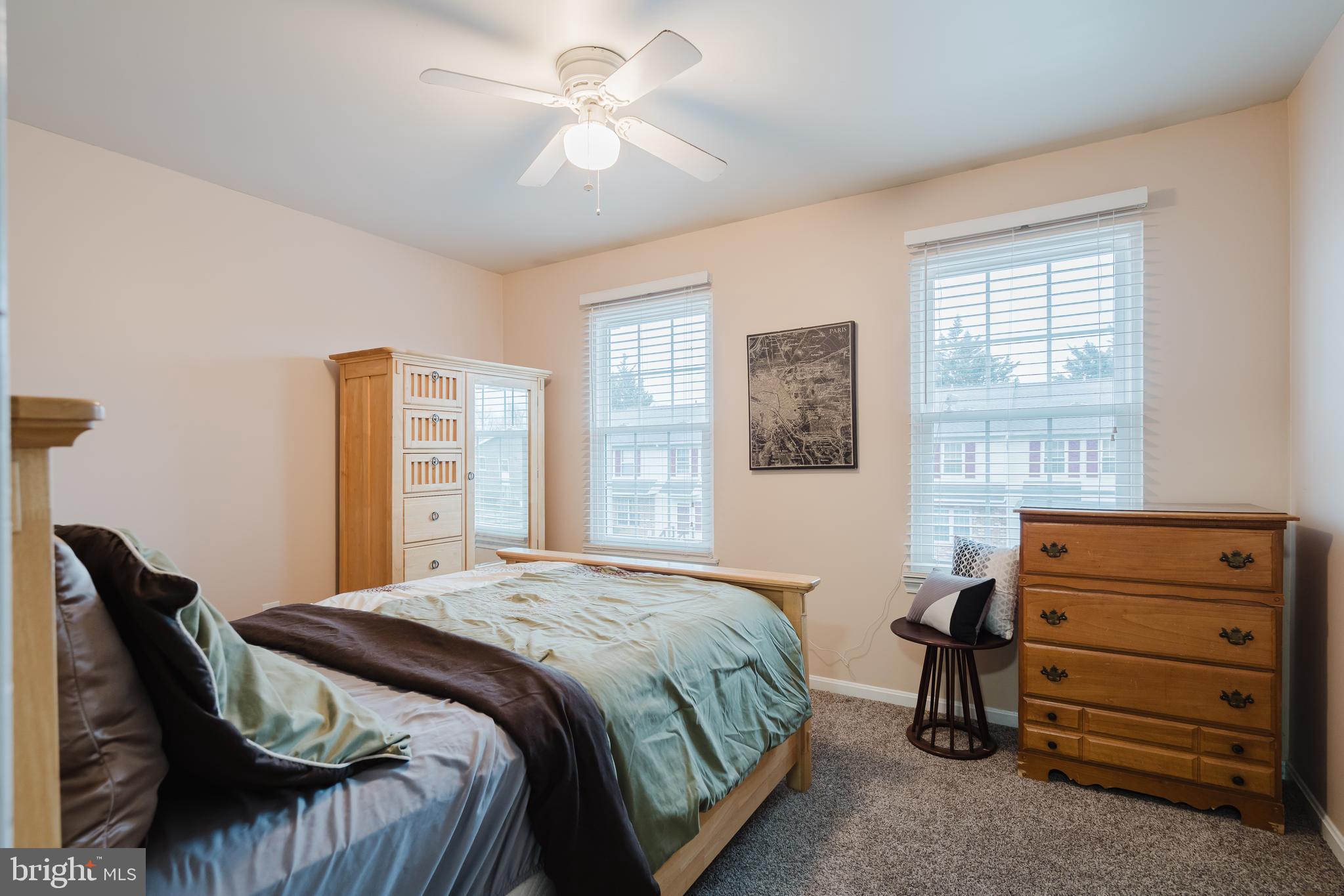 STONES THROW - Residential