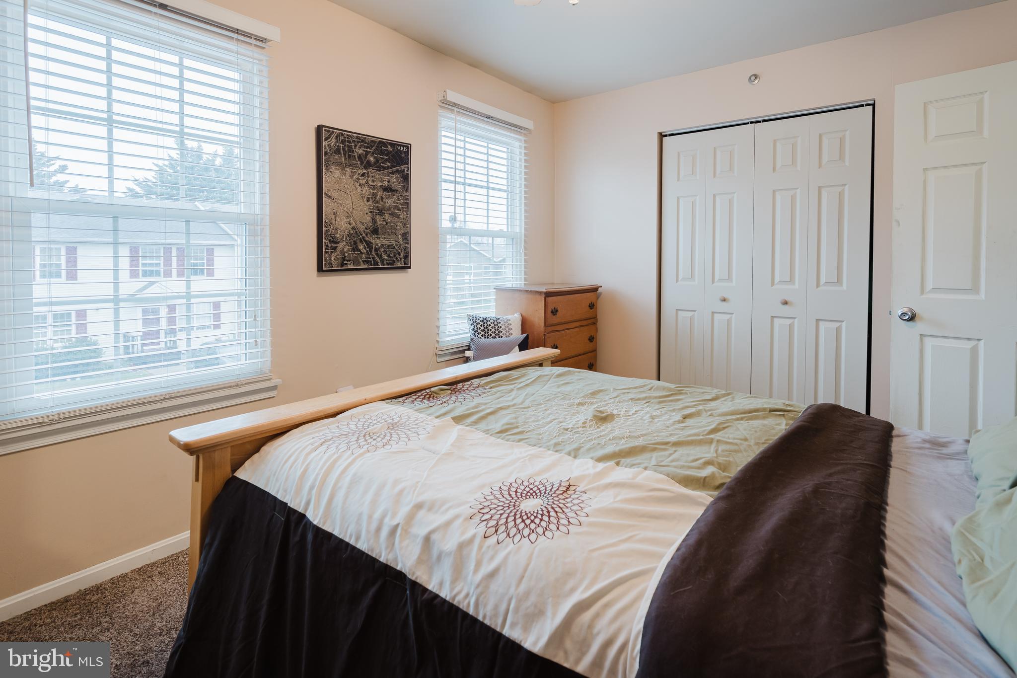 STONES THROW - Residential