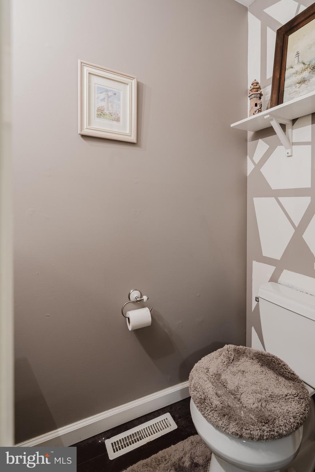 STONES THROW - Residential