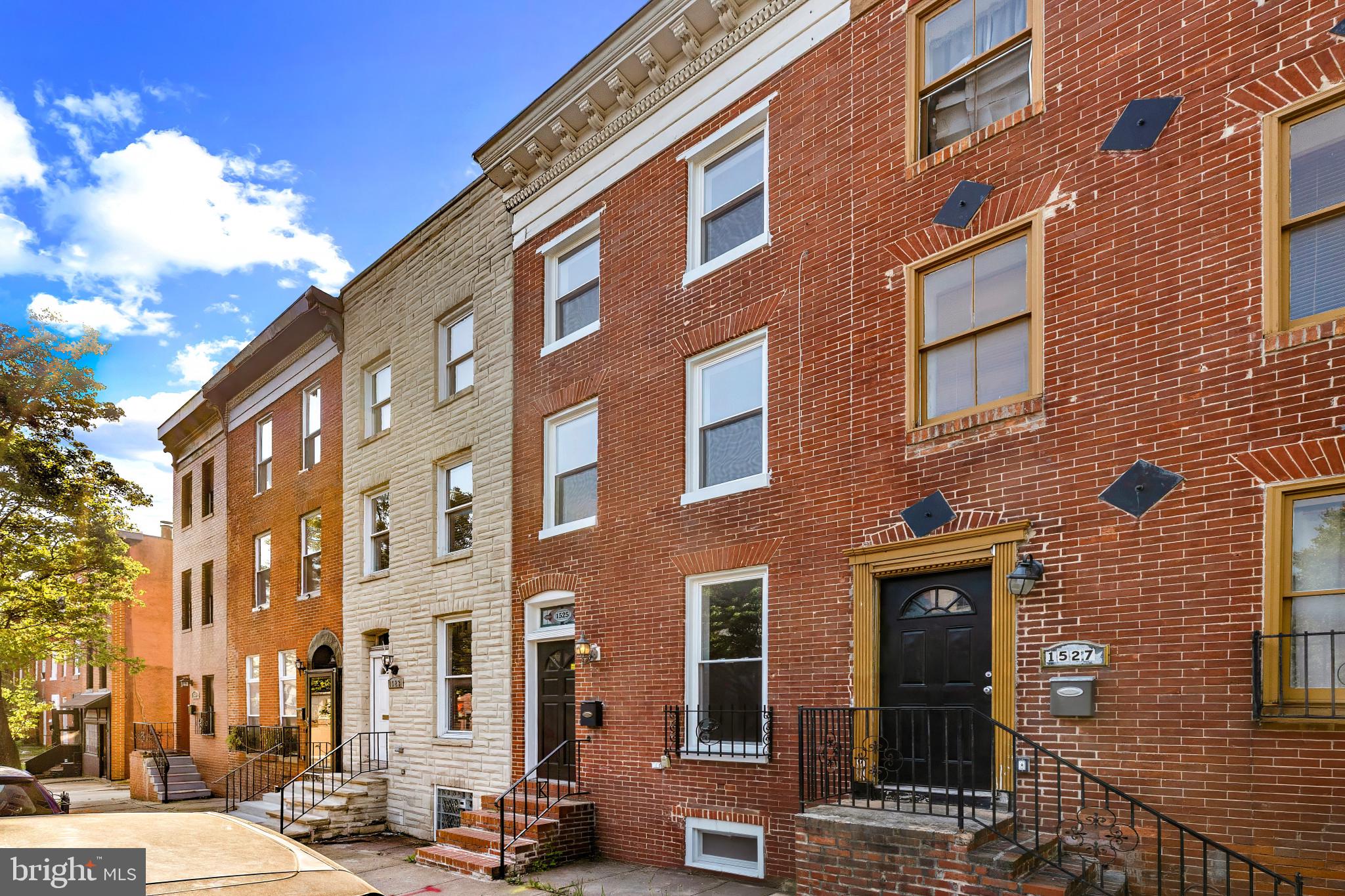 HOLLINS MARKET - Residential