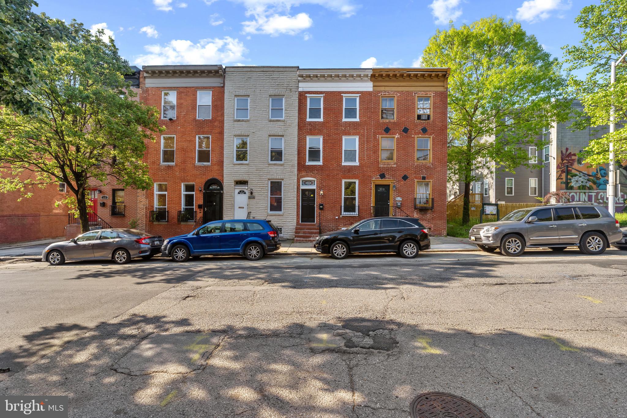 HOLLINS MARKET - Residential