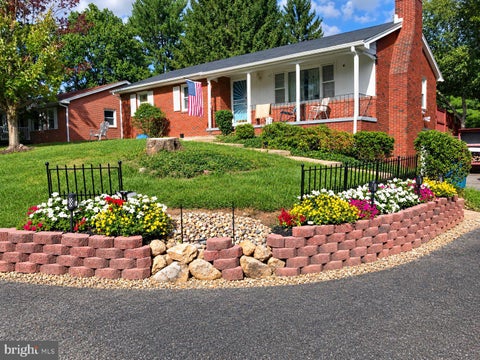 Photo of 11901 Phylane Drive, HAGERSTOWN, MD 21742 (MLS # MDWA2040544)