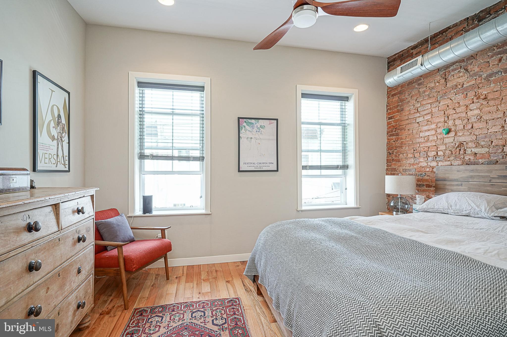 POINT BREEZE - Residential Lease