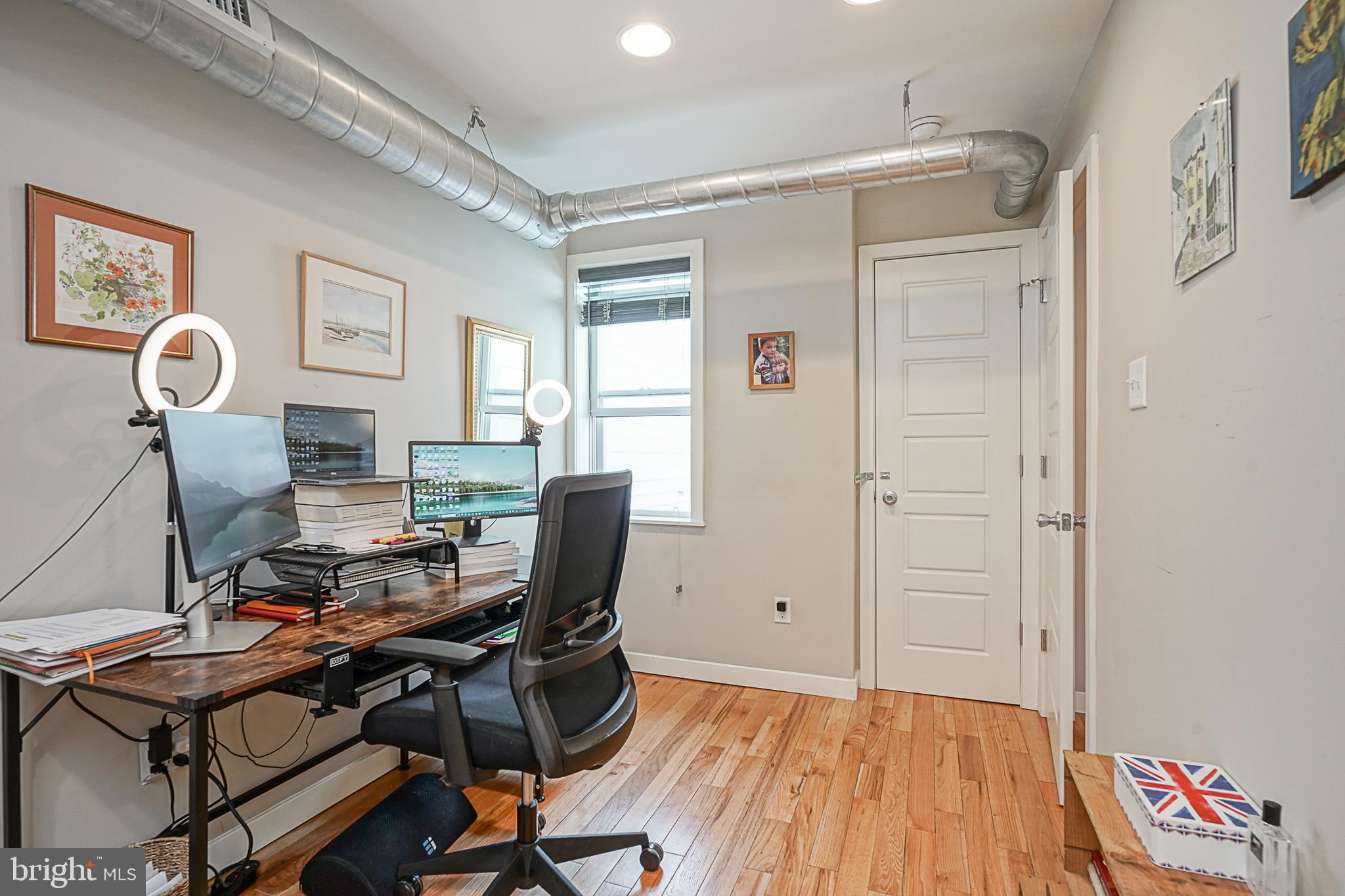 POINT BREEZE - Residential Lease