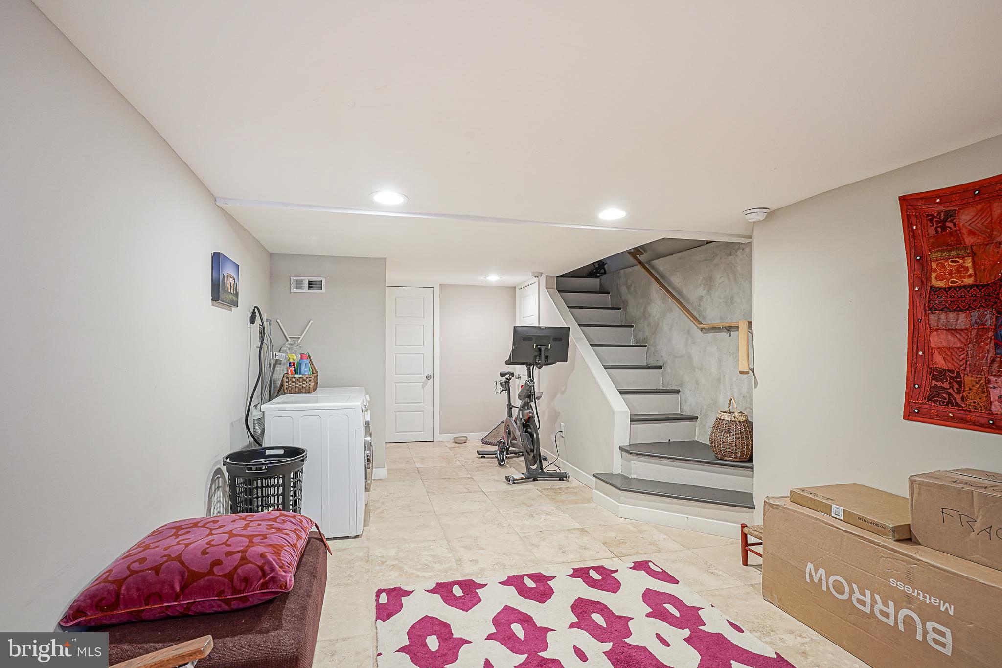 POINT BREEZE - Residential Lease