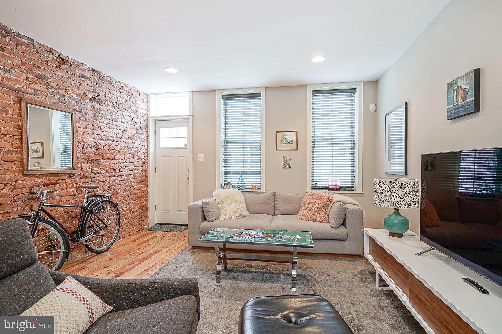 POINT BREEZE - Residential Lease