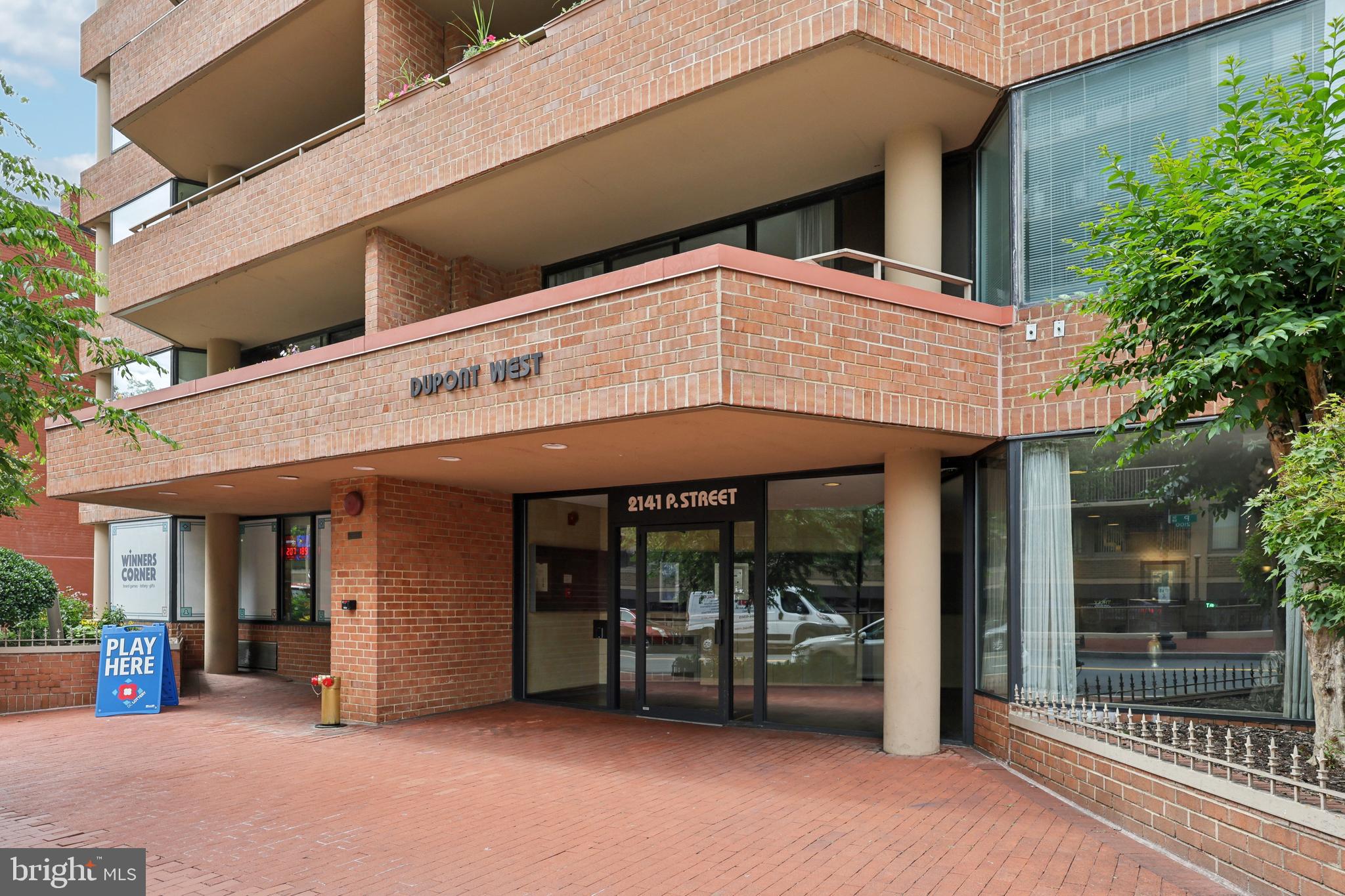2141 P STREET NW 401