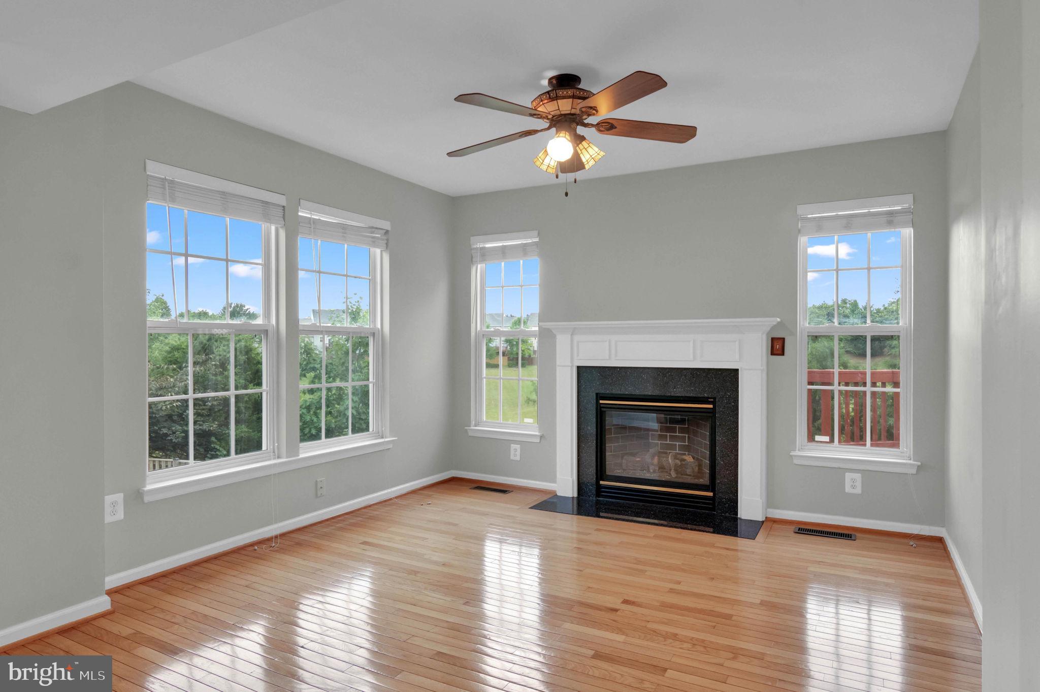 STRATFORD - Residential