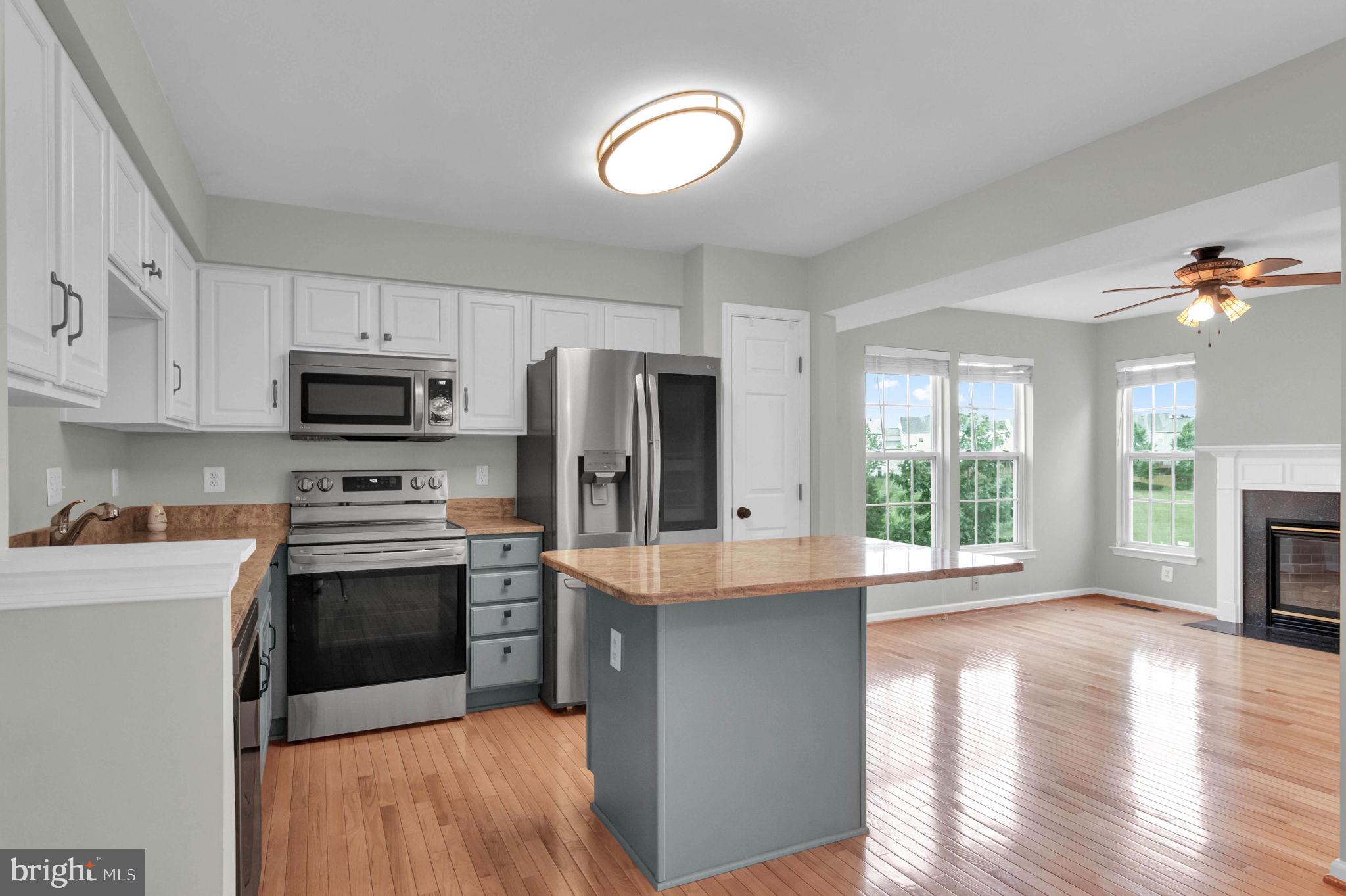 STRATFORD - Residential