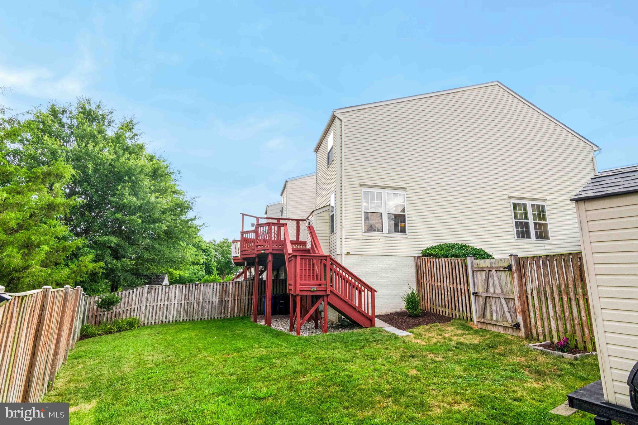 STRATFORD - Residential