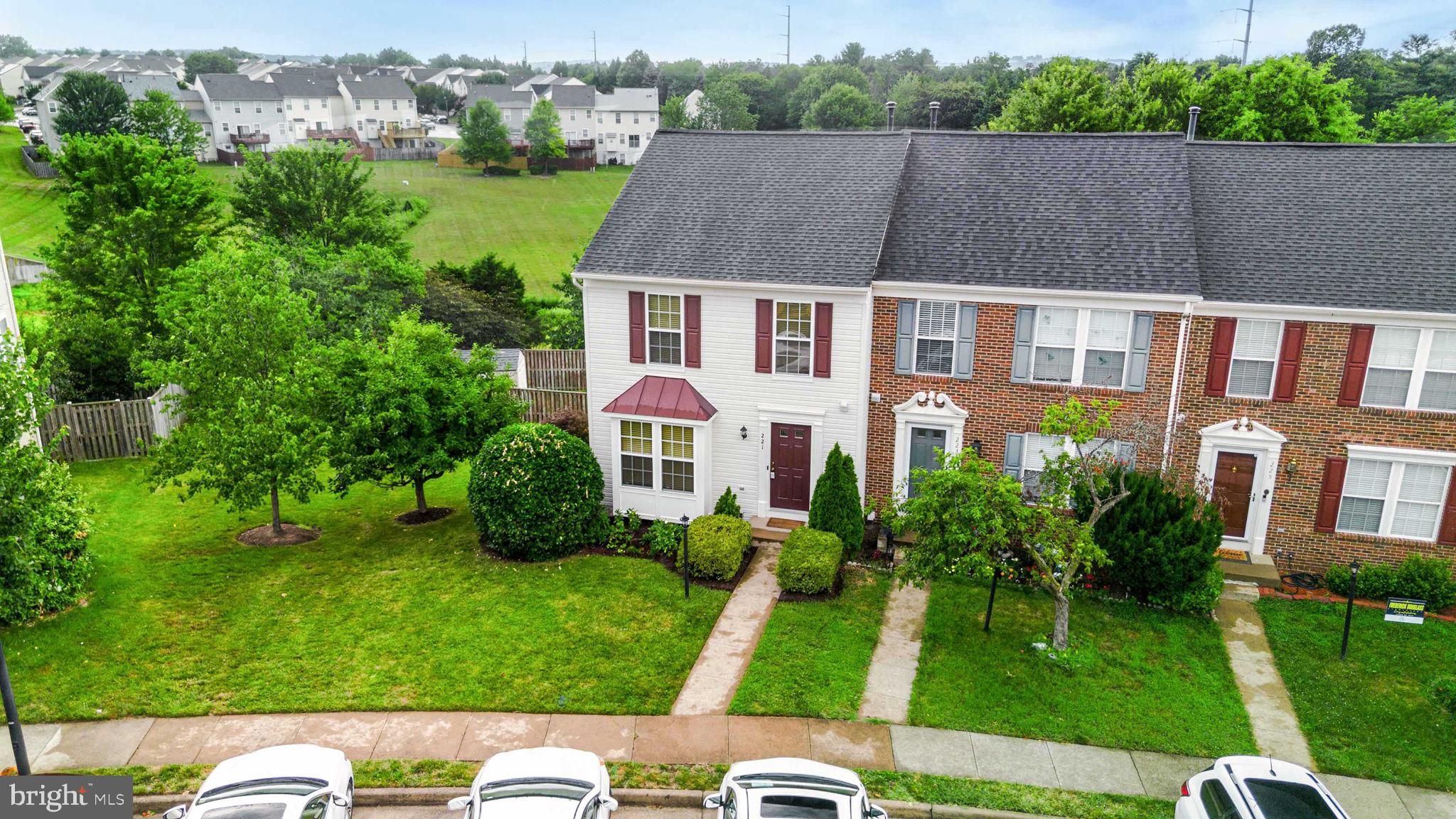 STRATFORD - Residential