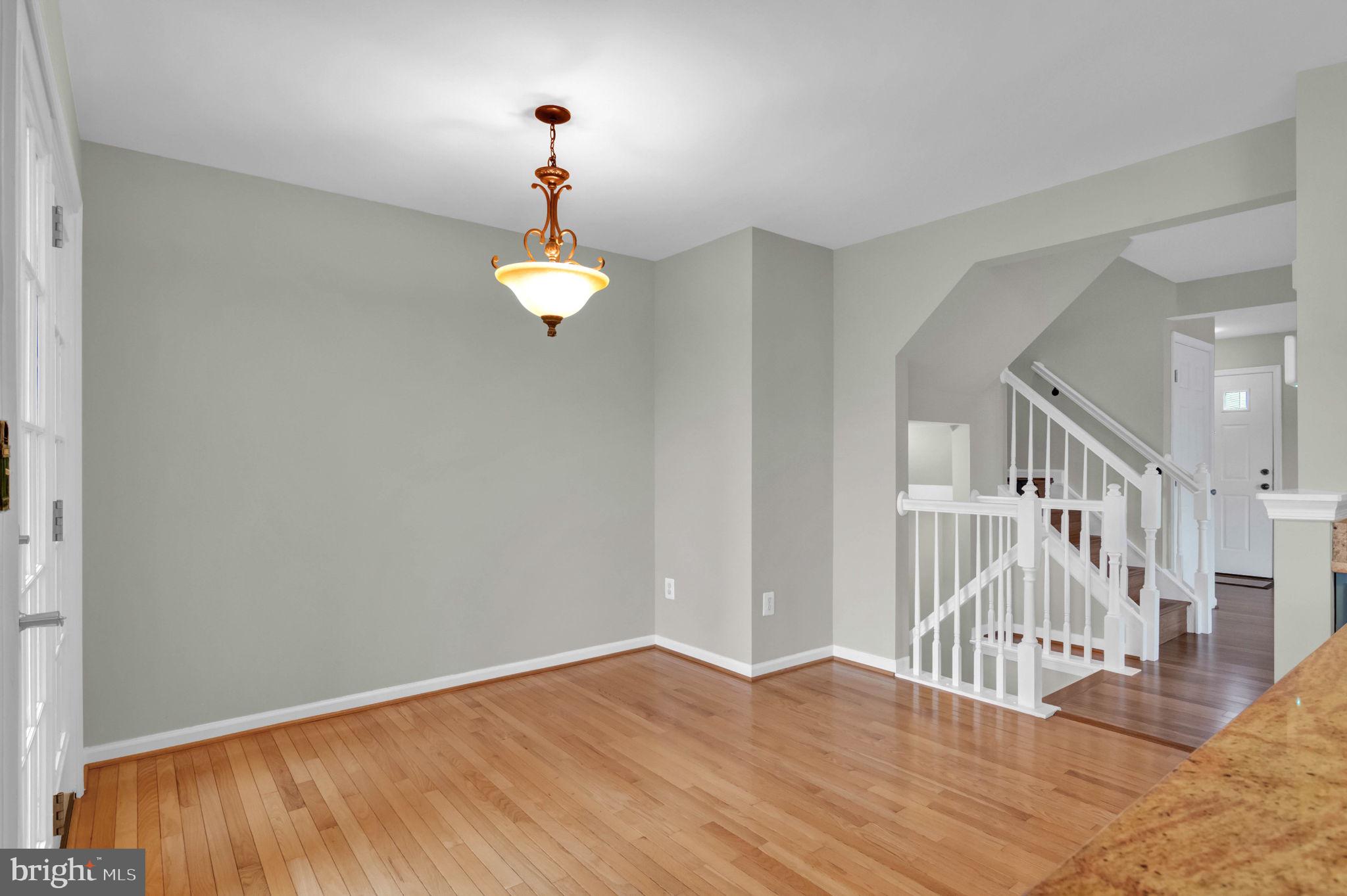 STRATFORD - Residential