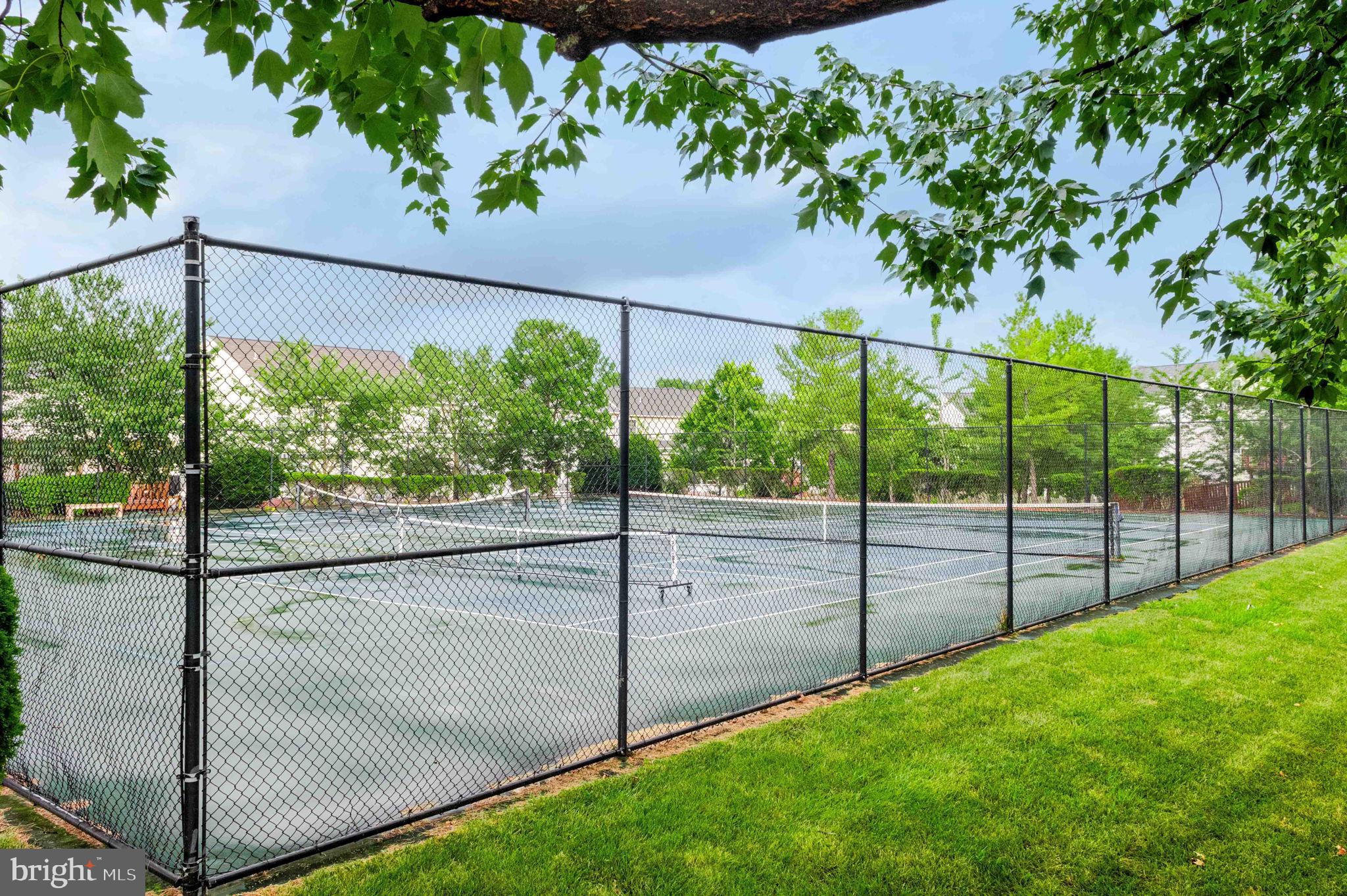 STRATFORD - Residential