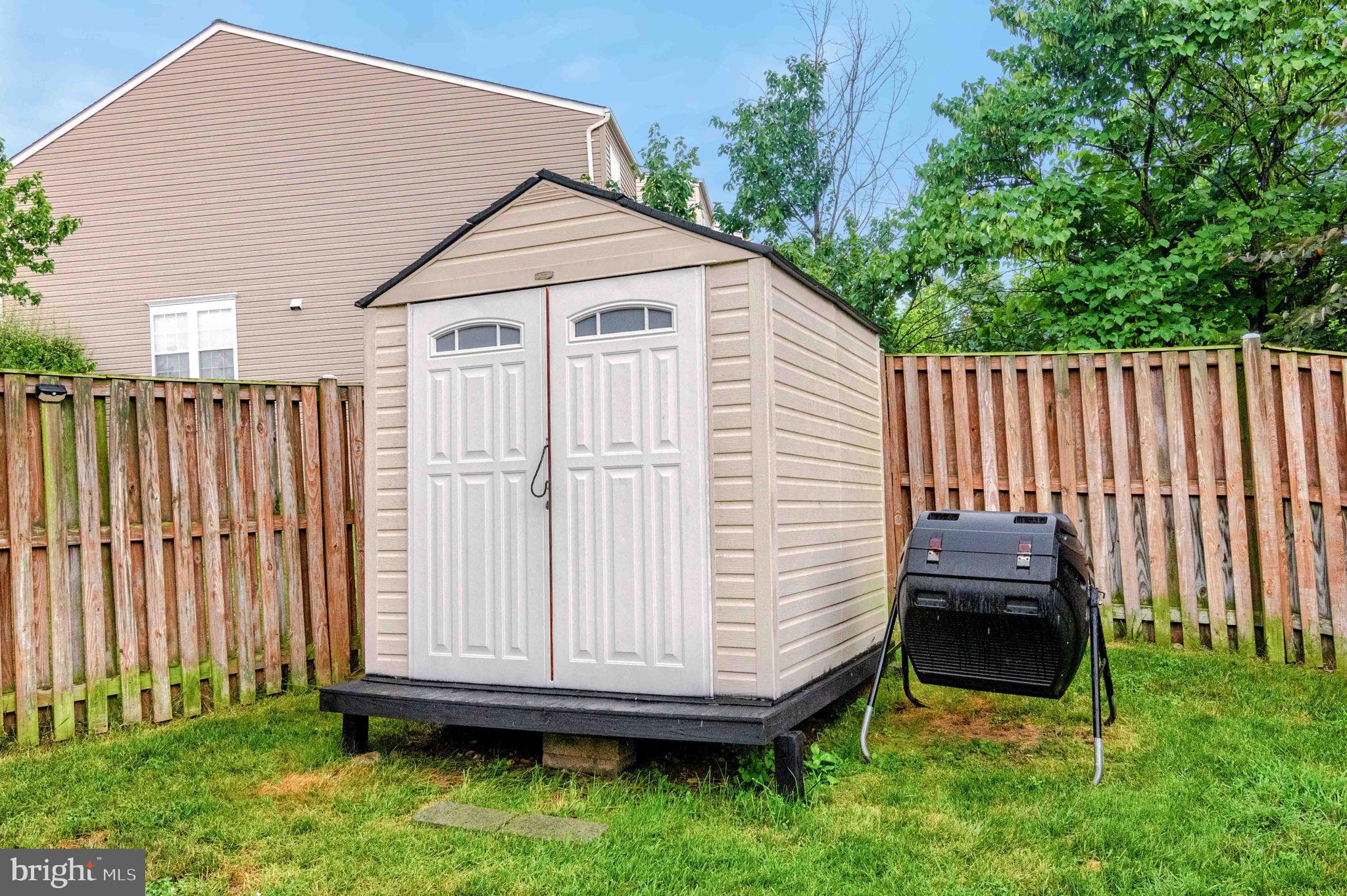 STRATFORD - Residential