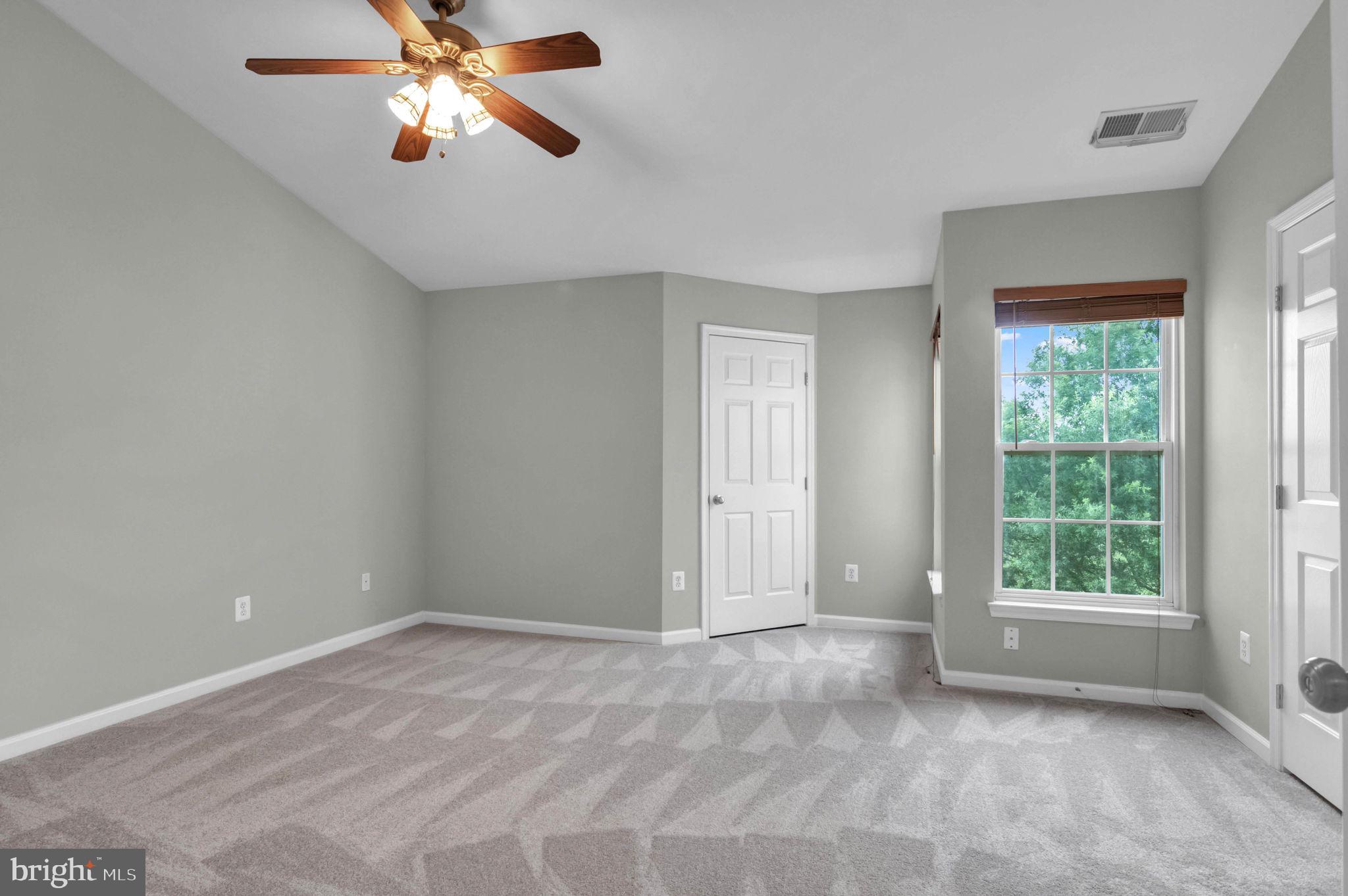 STRATFORD - Residential