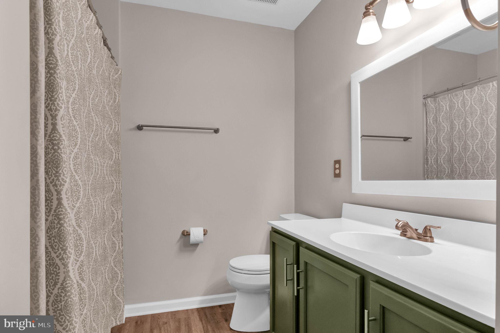 STRATFORD - Residential