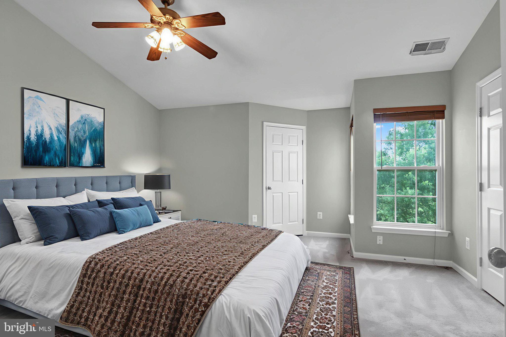 STRATFORD - Residential