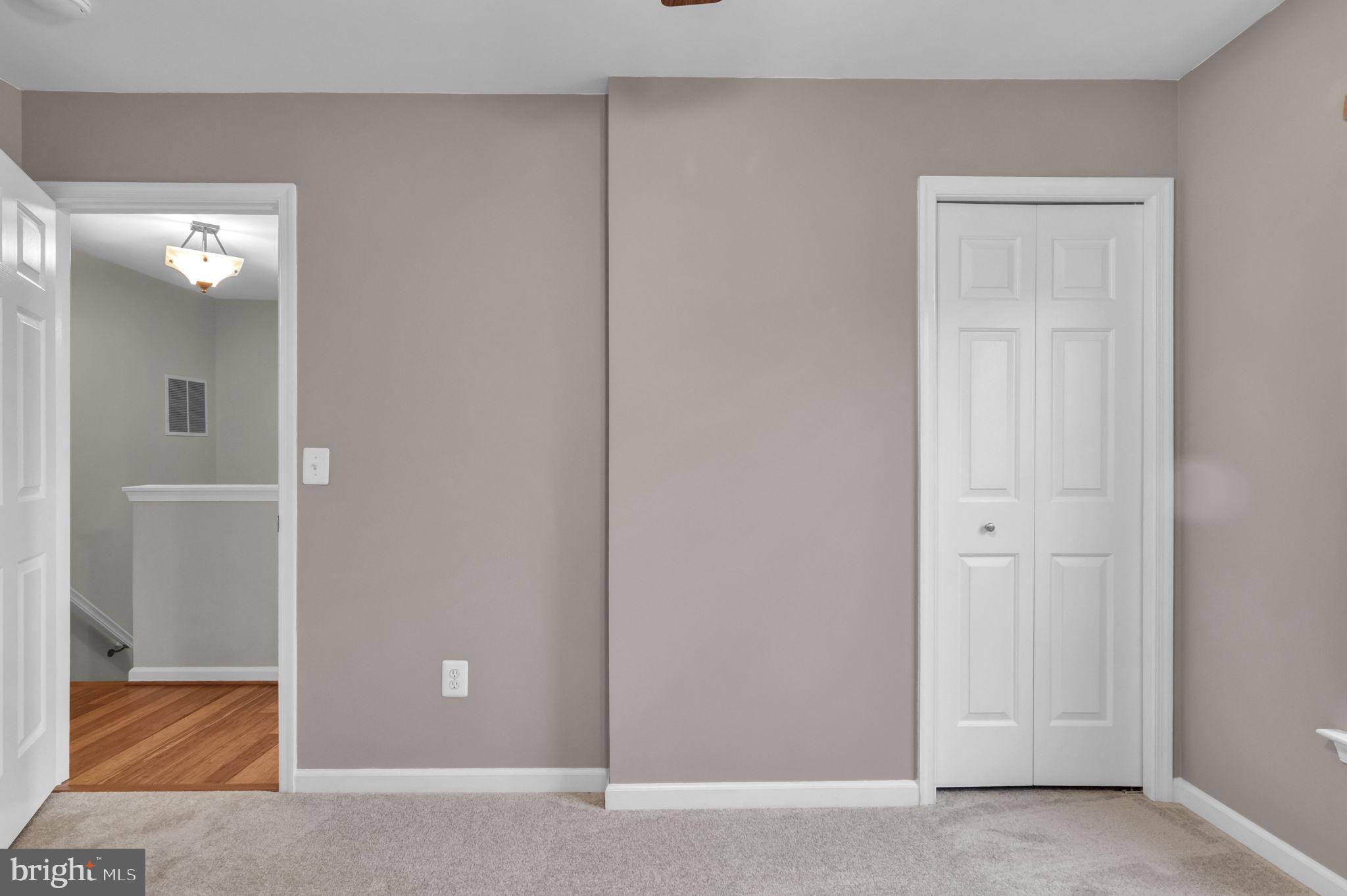 STRATFORD - Residential