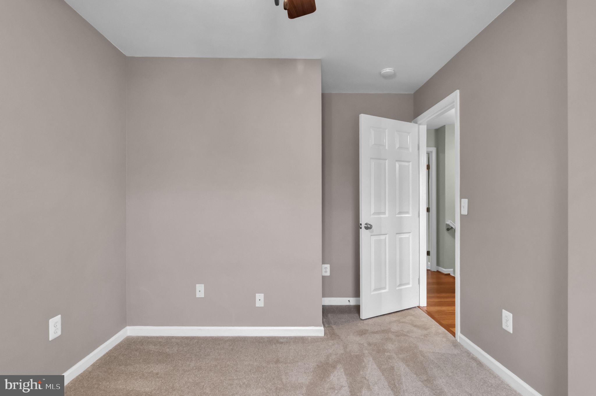 STRATFORD - Residential