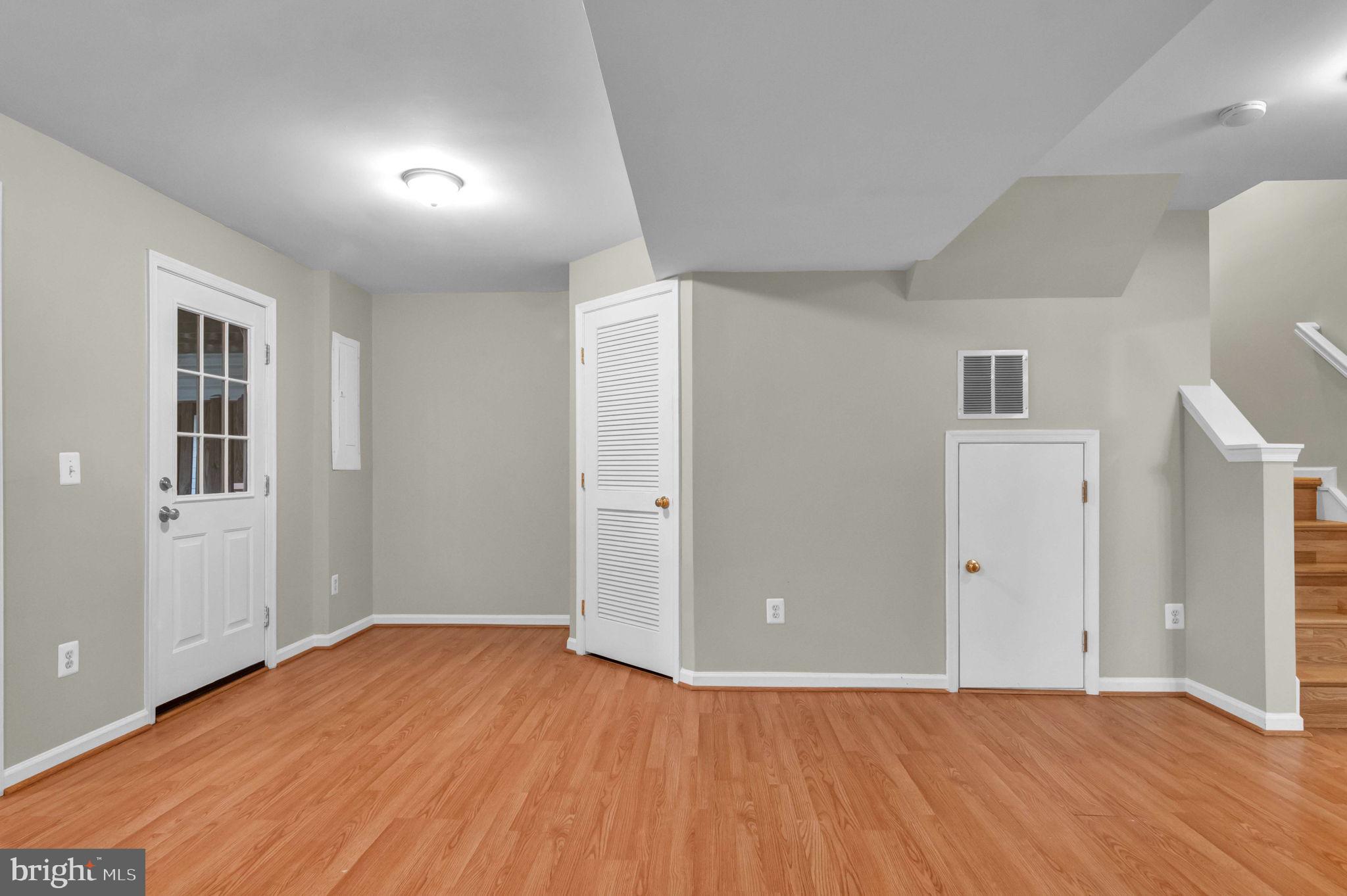 STRATFORD - Residential