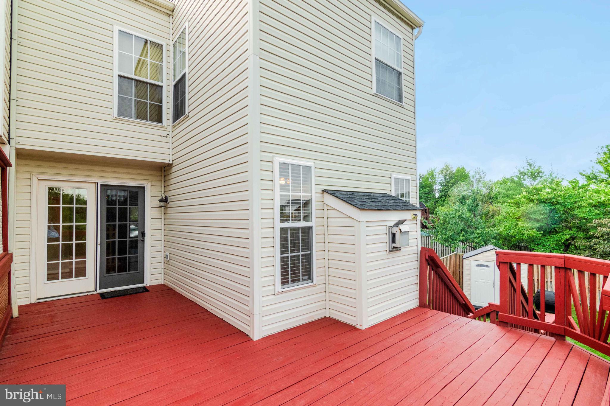 STRATFORD - Residential