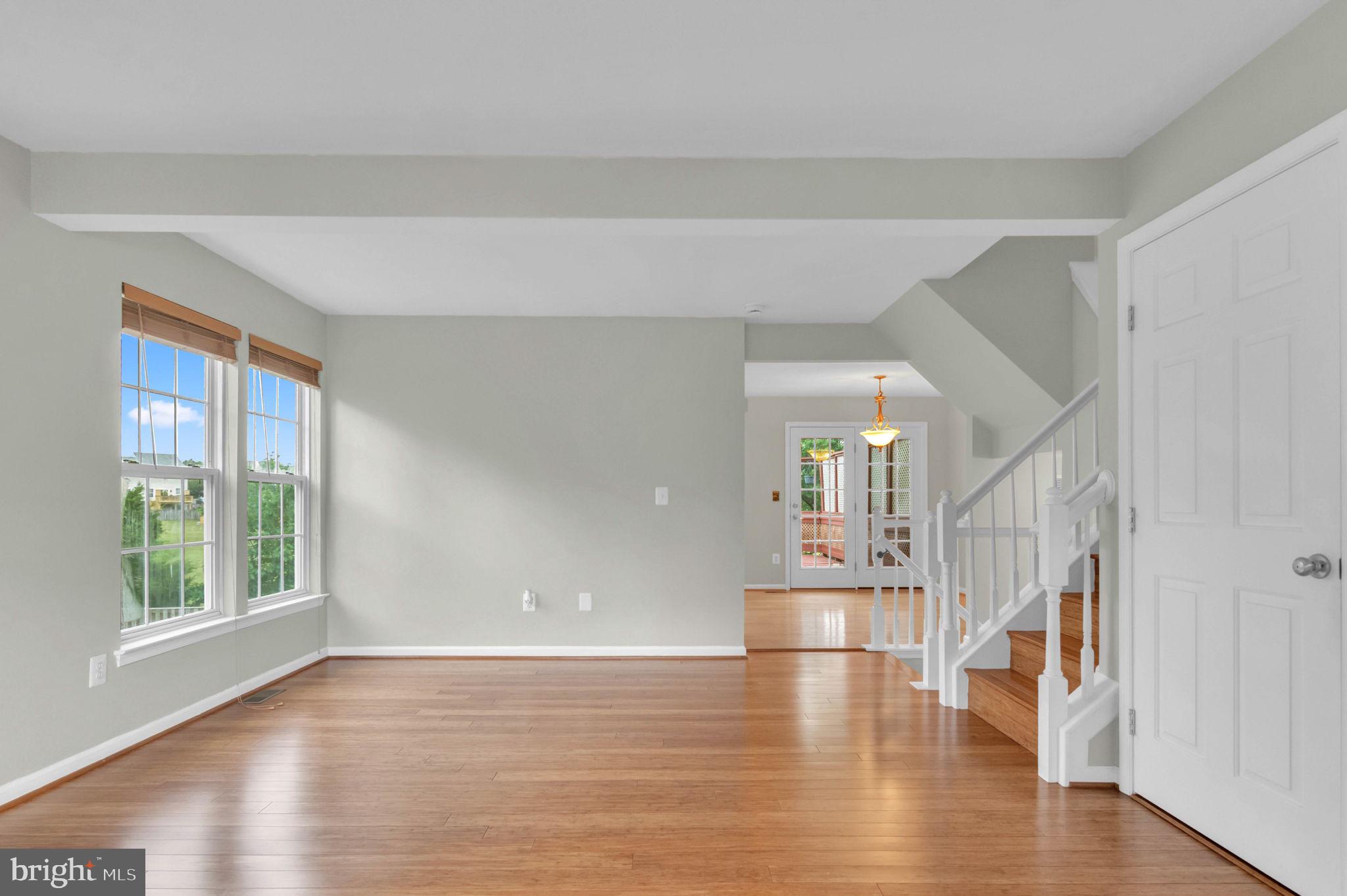 STRATFORD - Residential