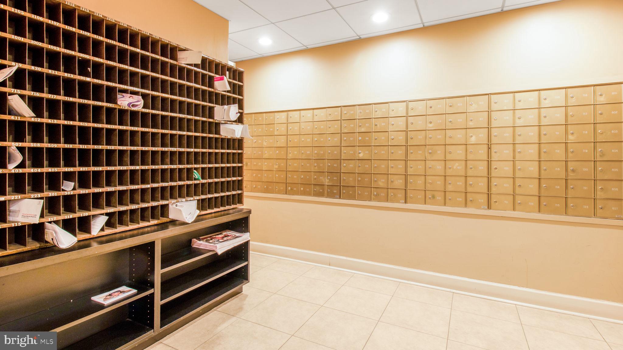 MCLEAN HOUSE NORTH - Residential