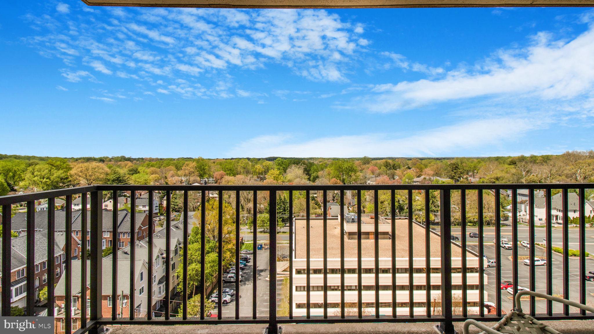 MCLEAN HOUSE NORTH - Residential