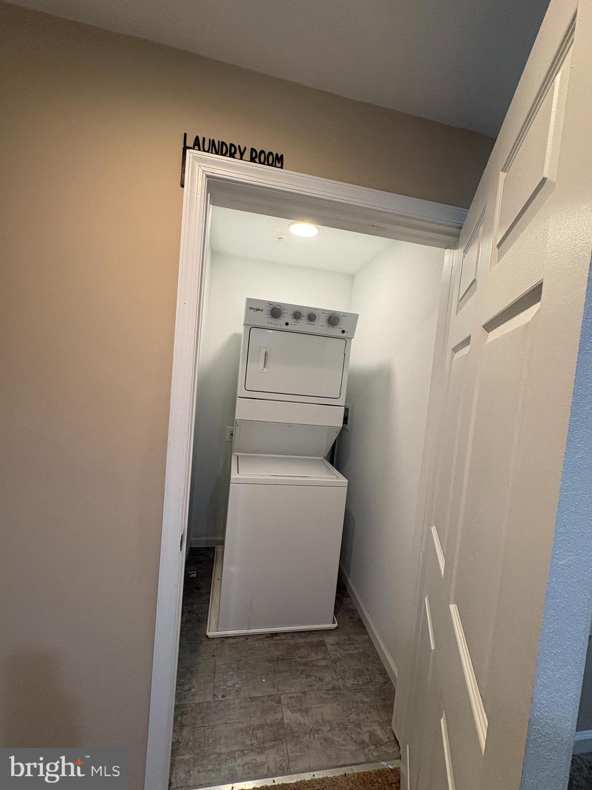 BROADWAY EAST - Residential Lease