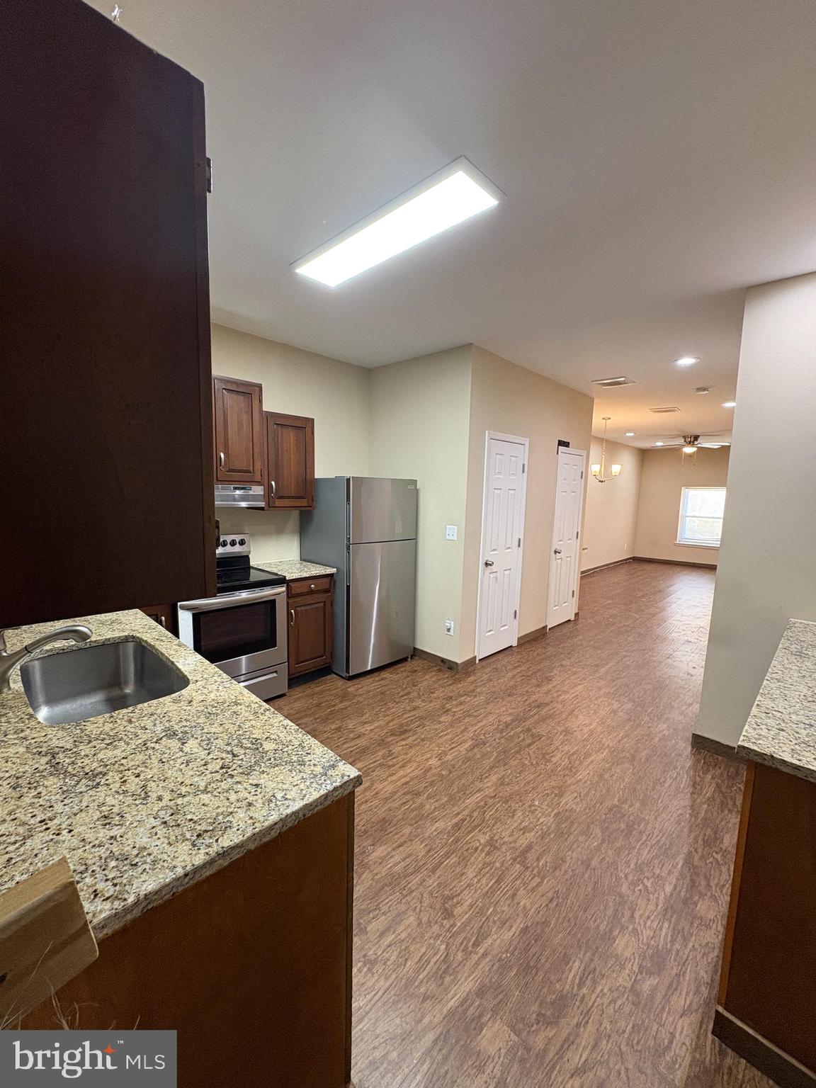 BROADWAY EAST - Residential Lease