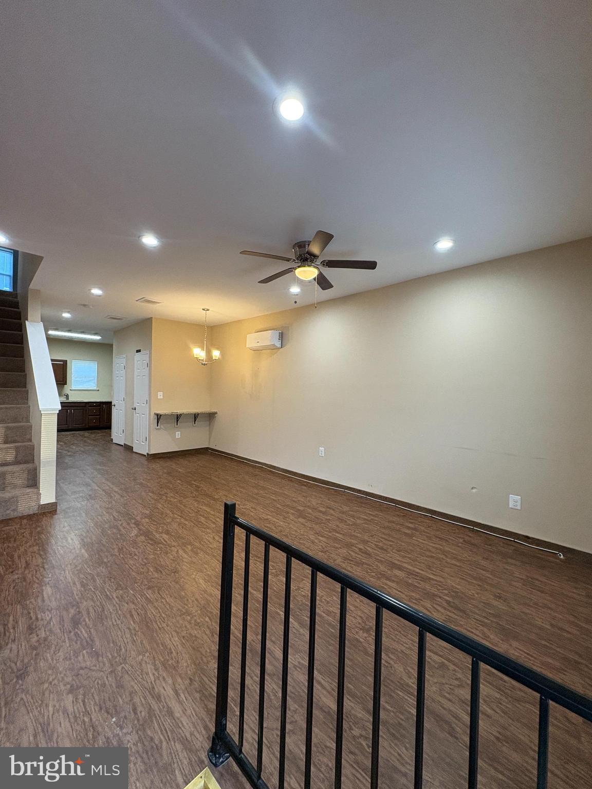 BROADWAY EAST - Residential Lease